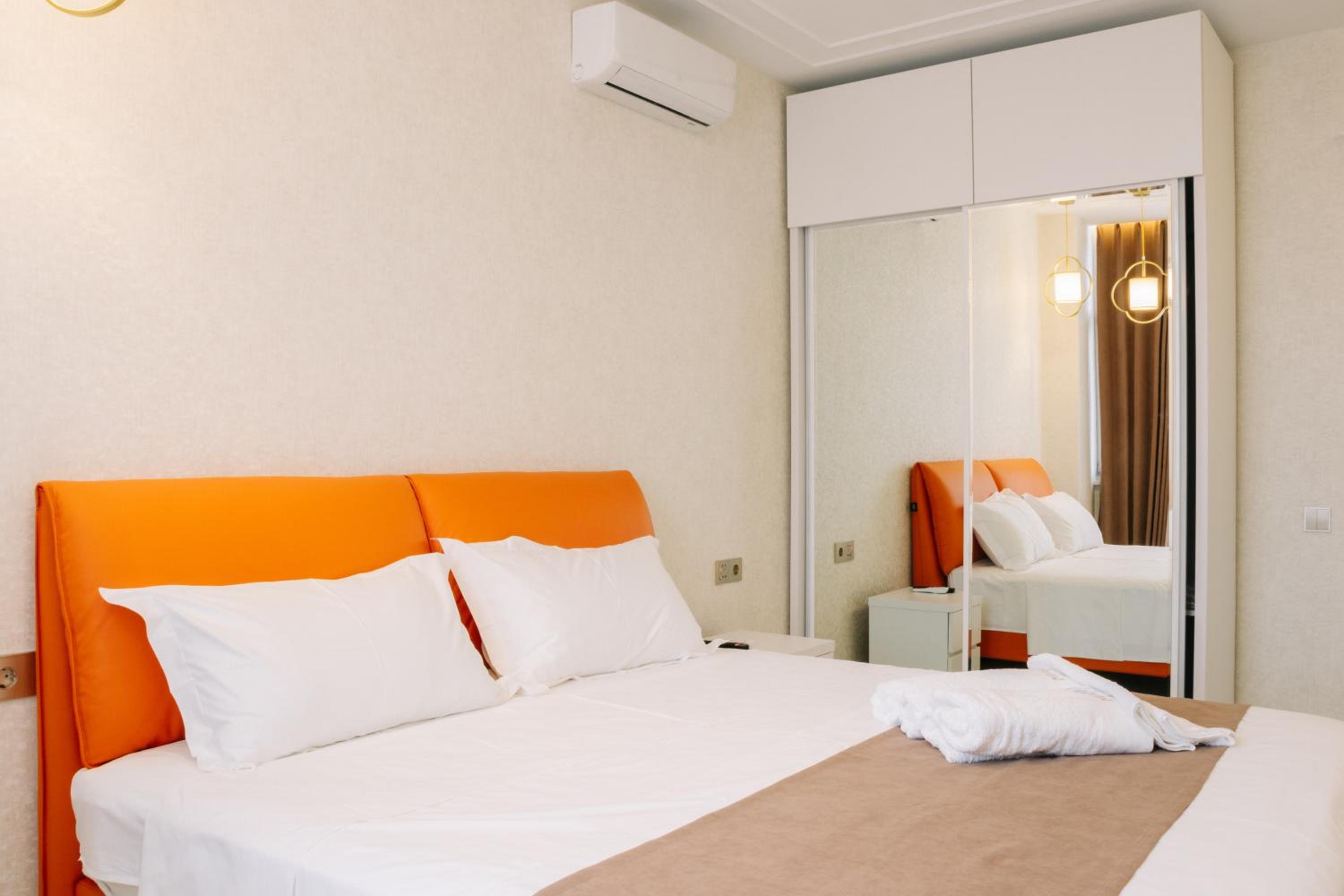 Luxurious Mamu Apartment