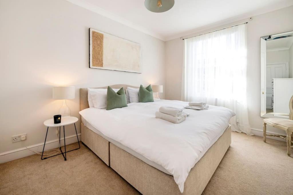 Central London, 2bed/2bath Marylebone.