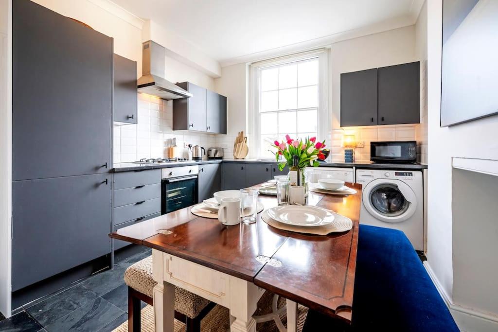 Central London, 2bed/2bath Marylebone.