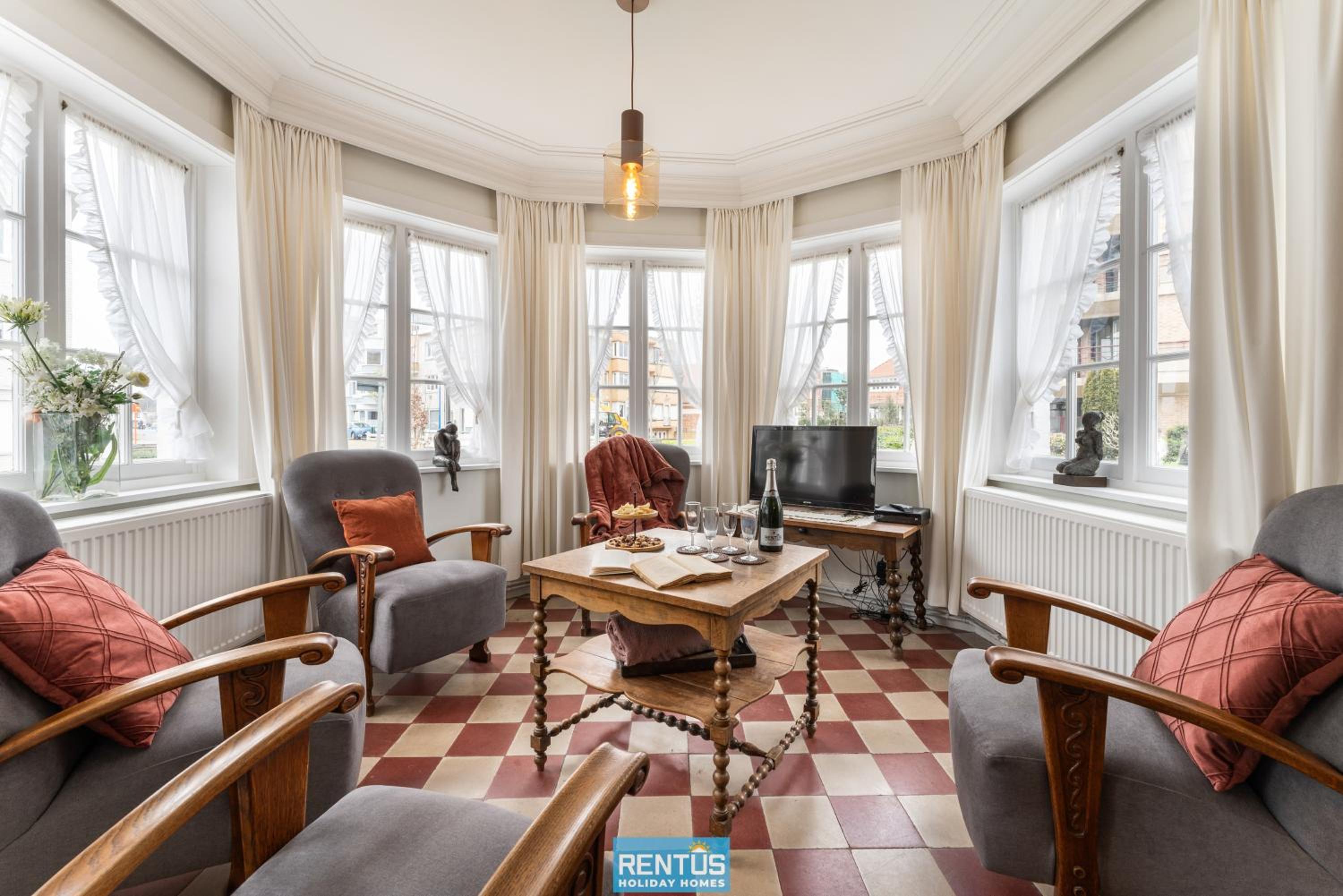 Etoile De Mer – authentic coastal villa at Koksijde