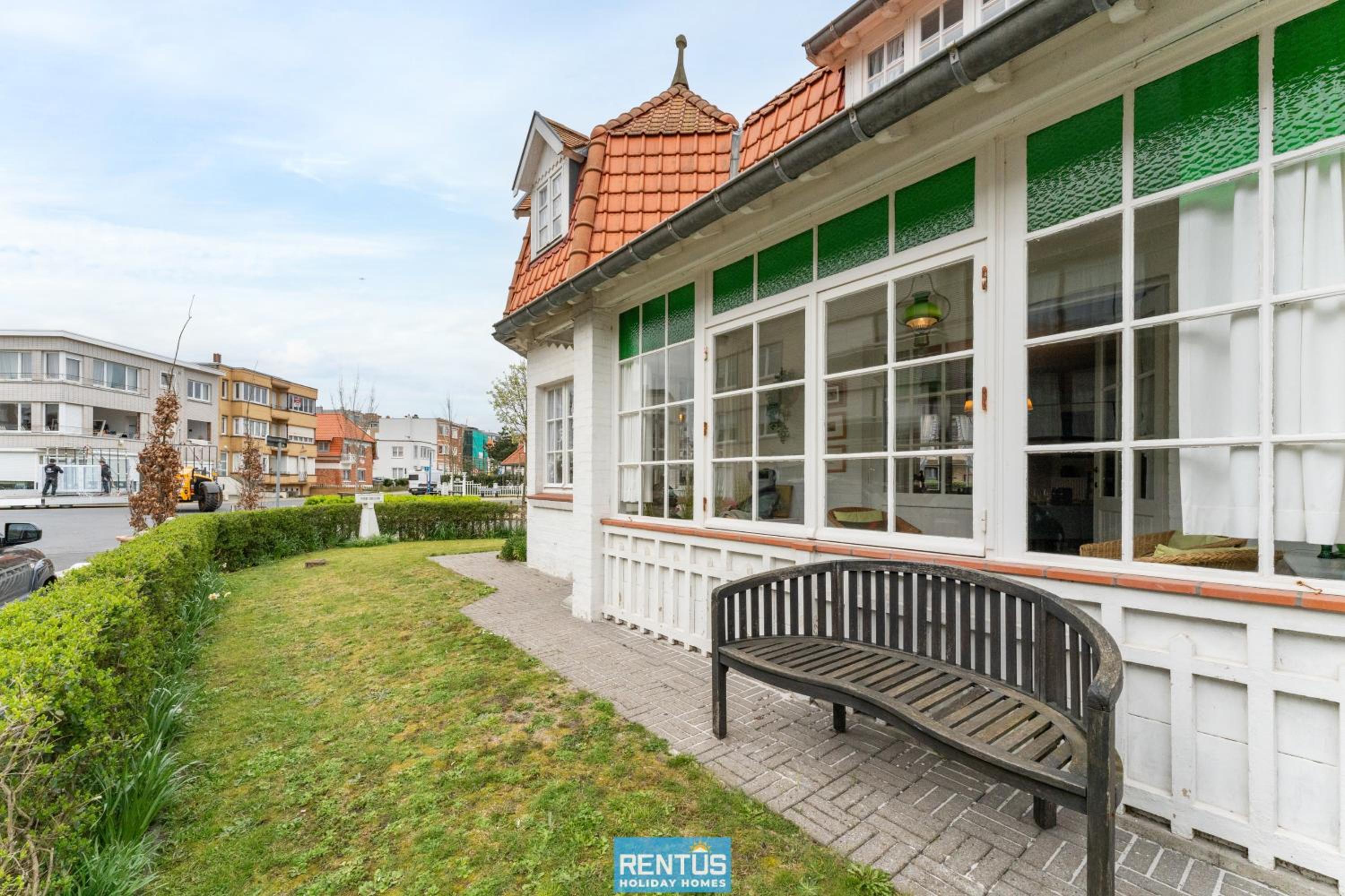 Etoile De Mer – authentic coastal villa at Koksijde
