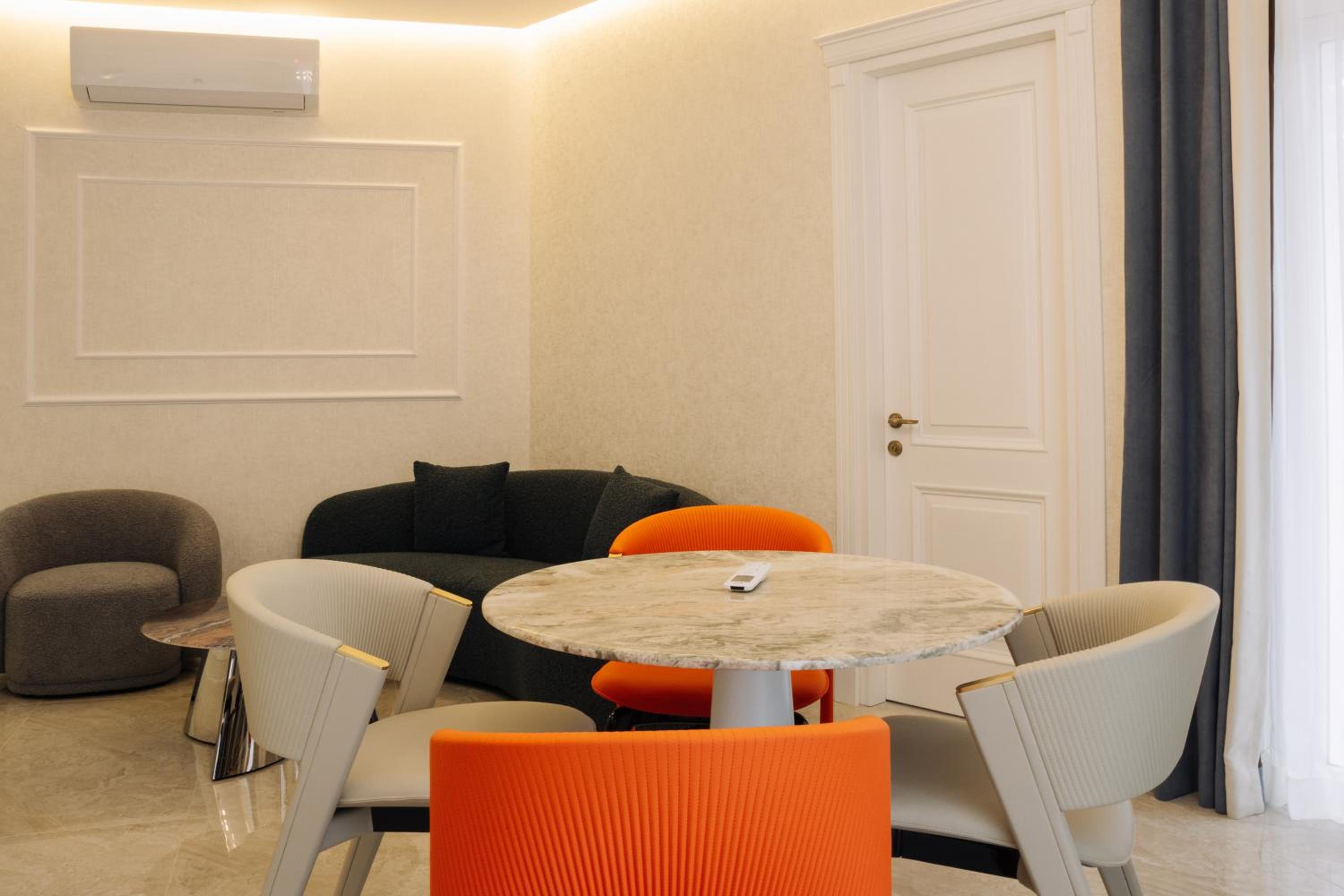 Luxurious Mamu Apartment