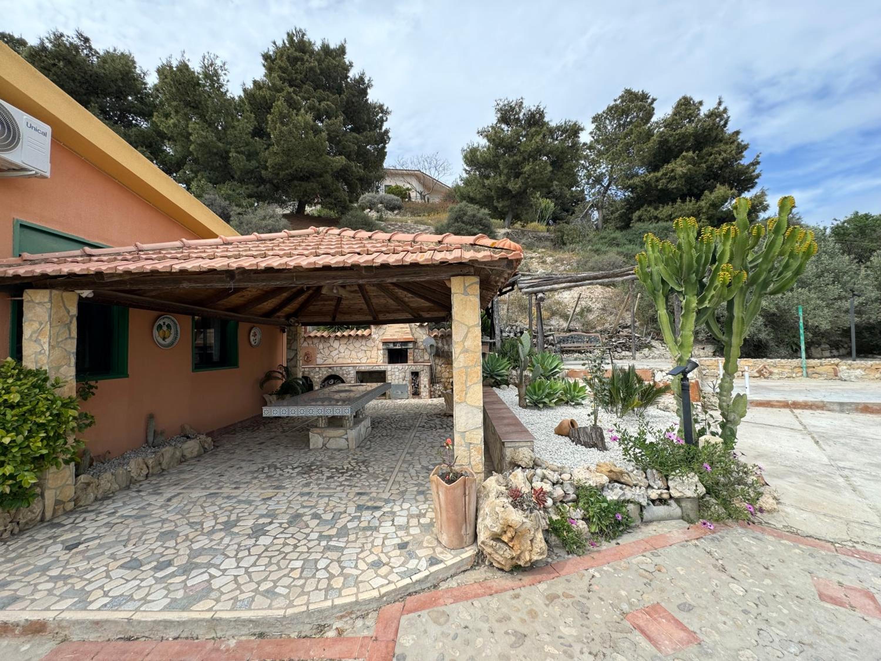 Villa vista Marianello view 4