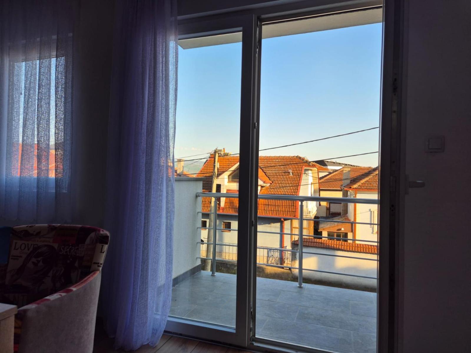 Apartman Milos - centar grada free parking view 5