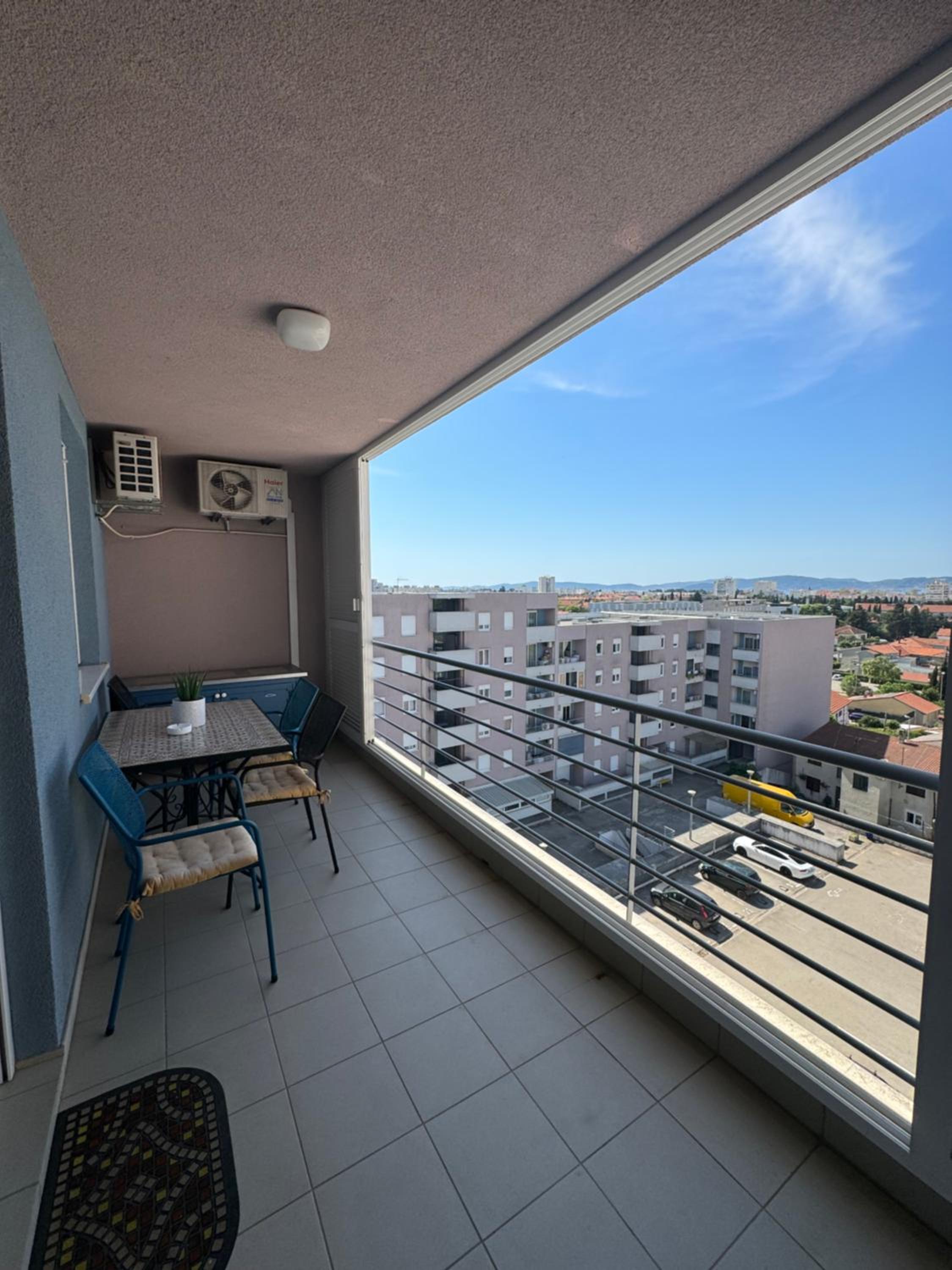Sea Breeze Apartment