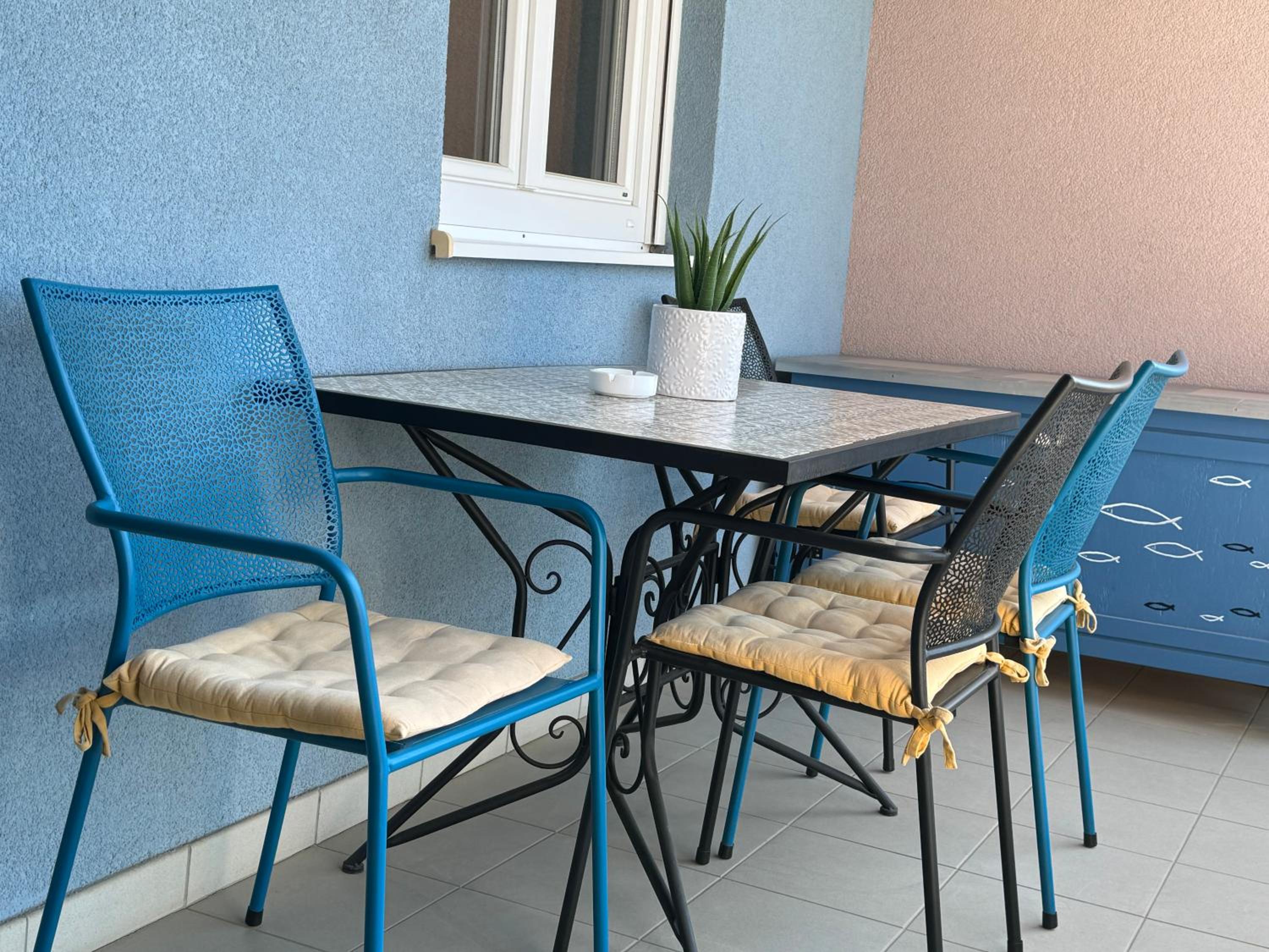Sea Breeze Apartment