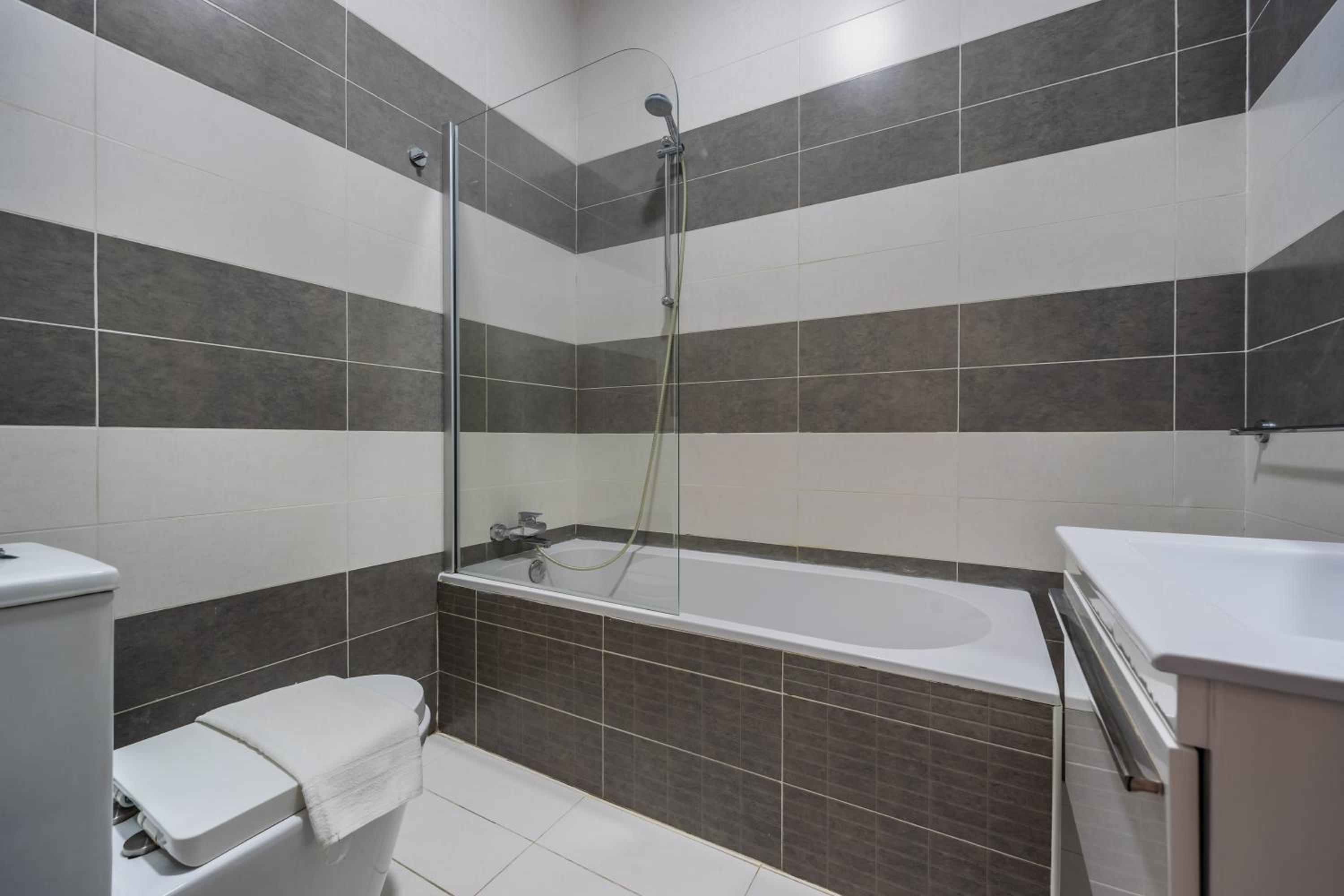 Duplex House in the heart of St Julians by SF HOMES photo 5
