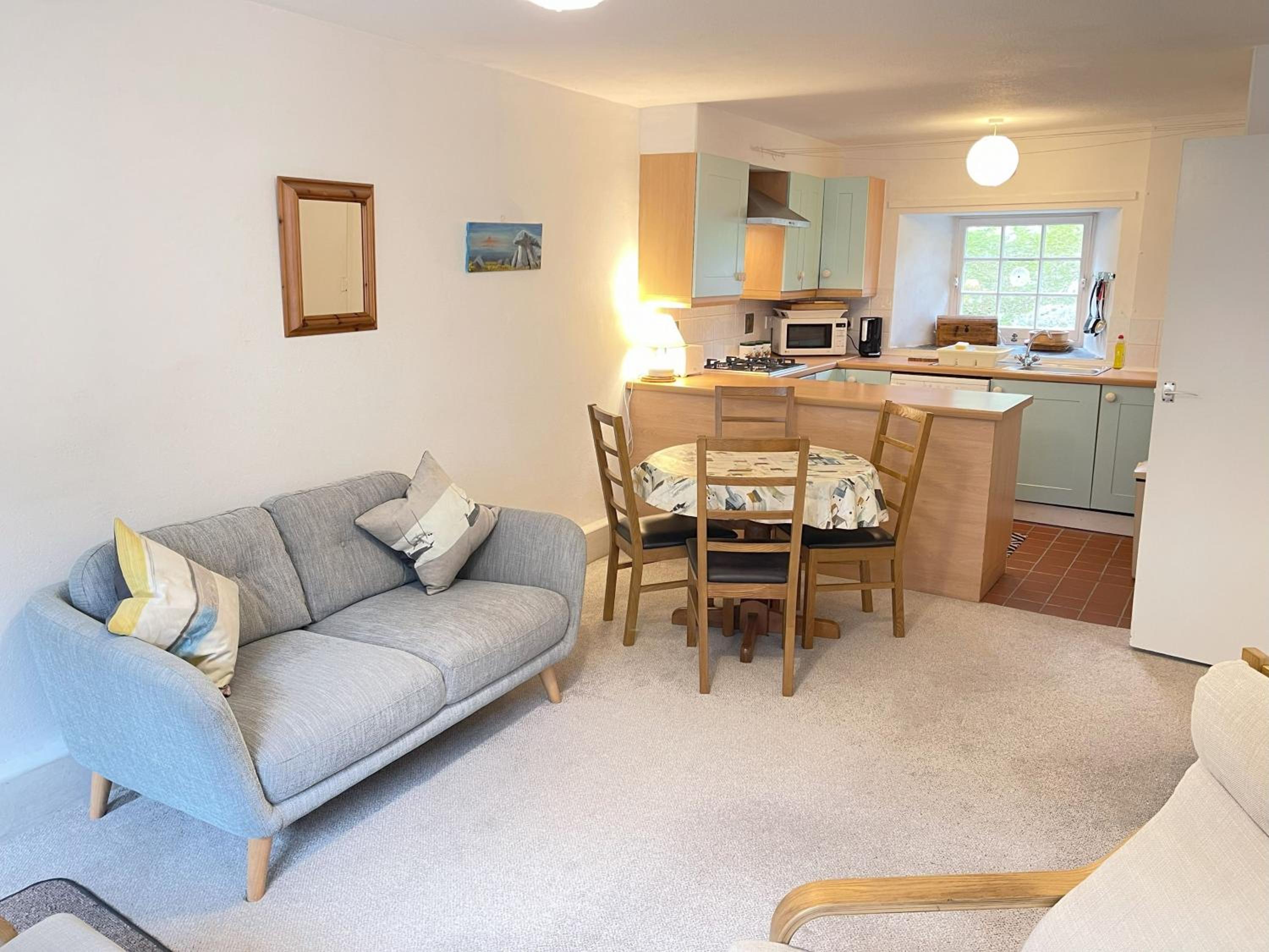 3 Redfern Court