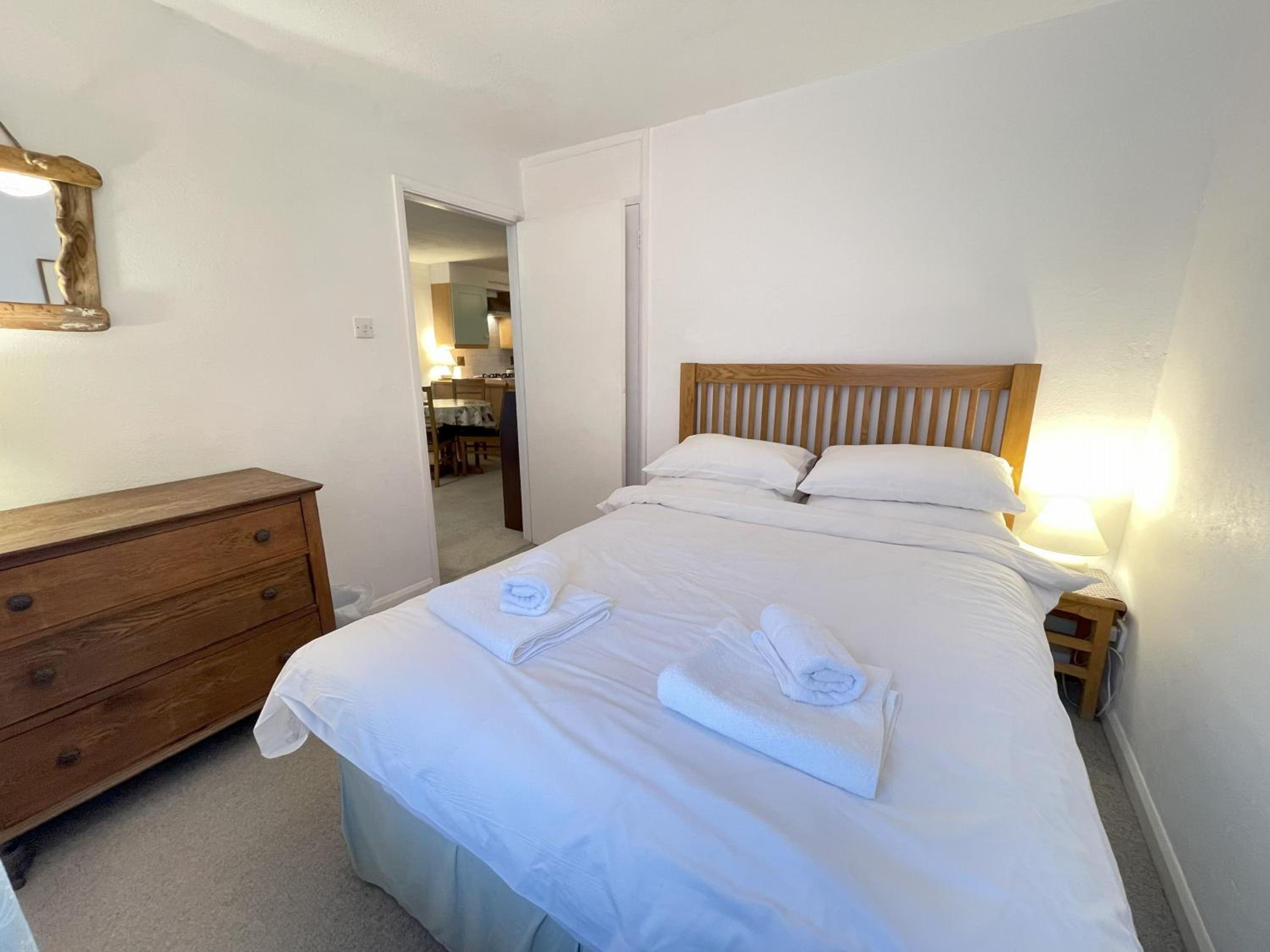 3 Redfern Court