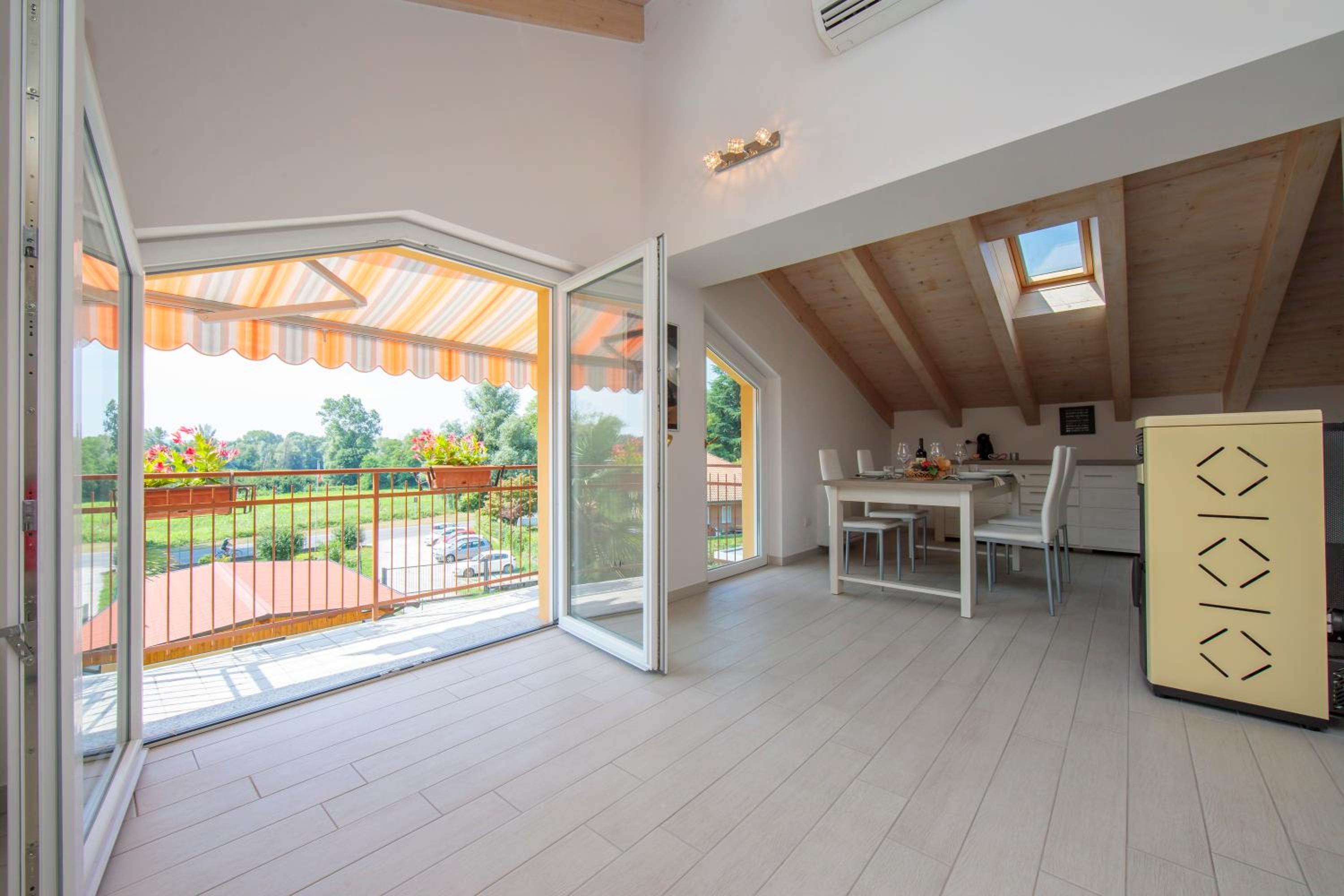 Silver Lake lake shore with Balcony&Air-Co - Happy Rentals, photo 13