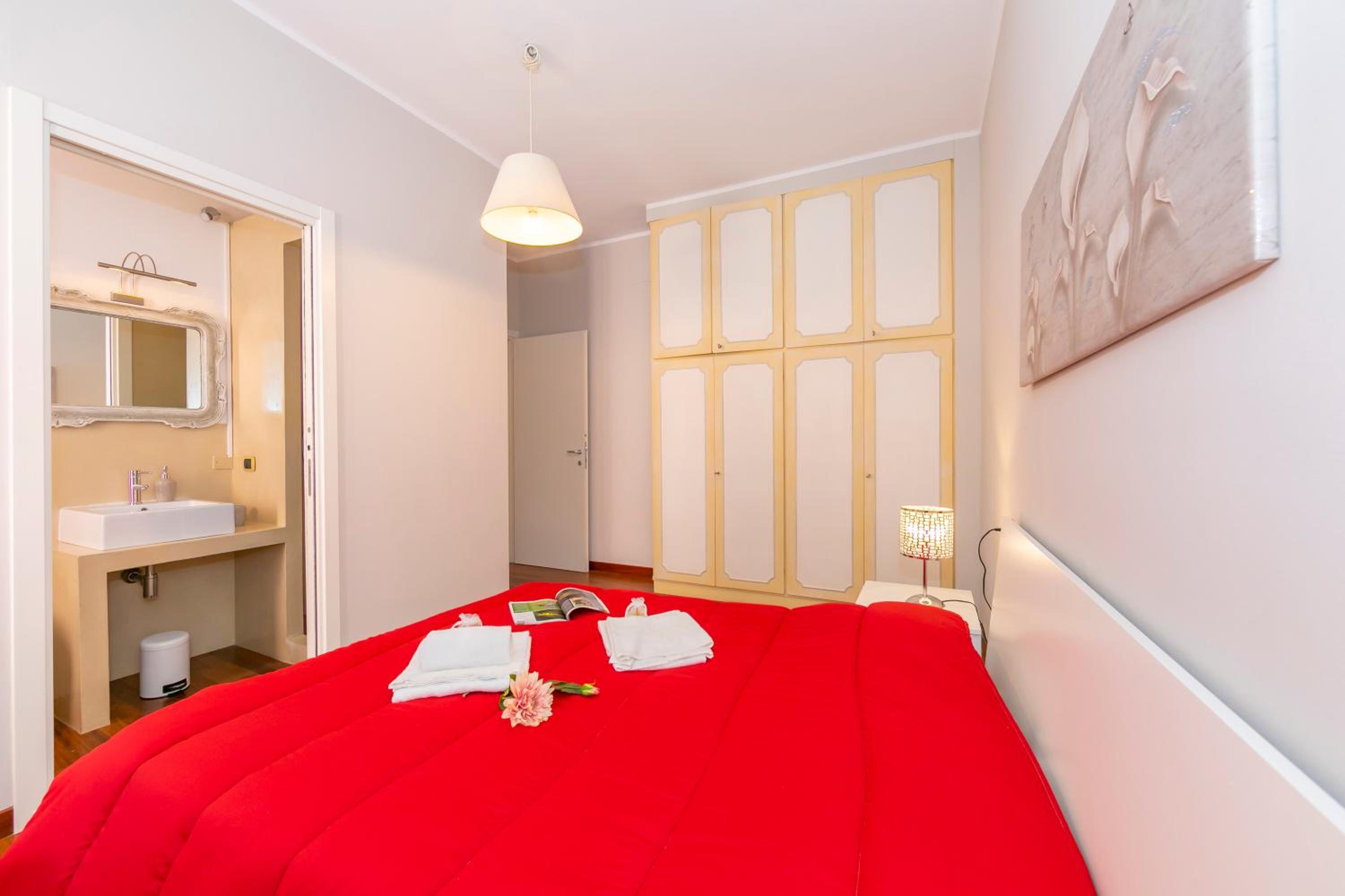 Appartamento Il Golfo: Lake View in Laveno-Mombello - Happy Rentals