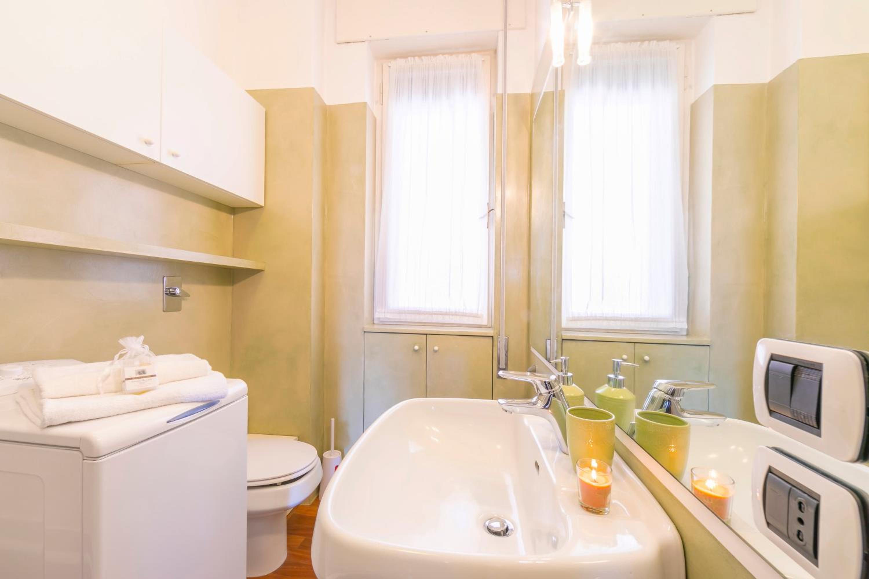 Appartamento Il Golfo: Lake View in Laveno-Mombello - Happy Rentals