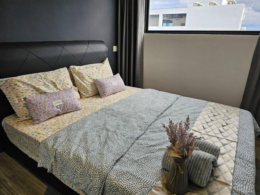 Kuching Podium Opposite Mall 3BR free parking with Pool A3 photo 7