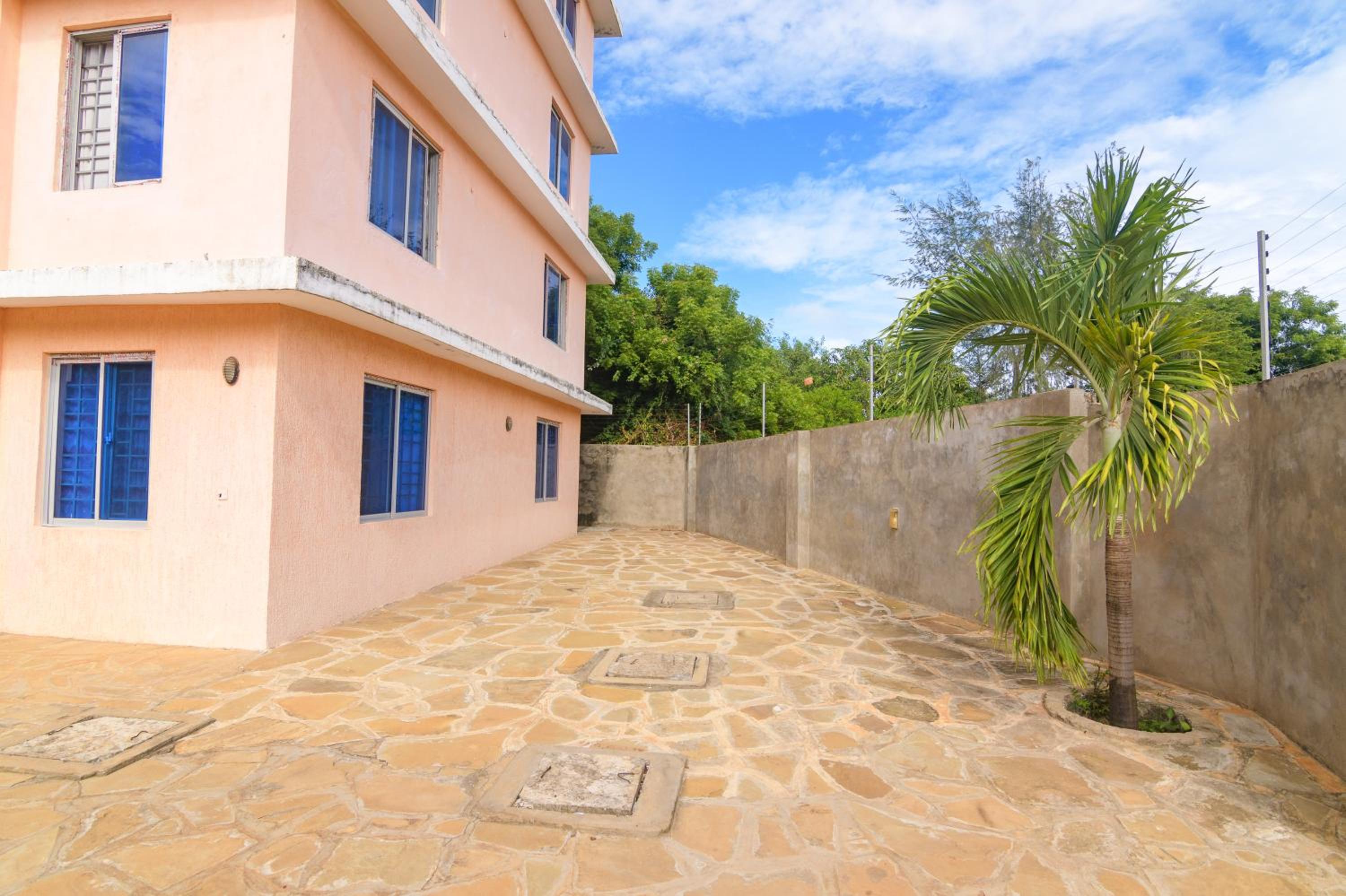Serene 2- Bed Apartment in Kilifi view 5