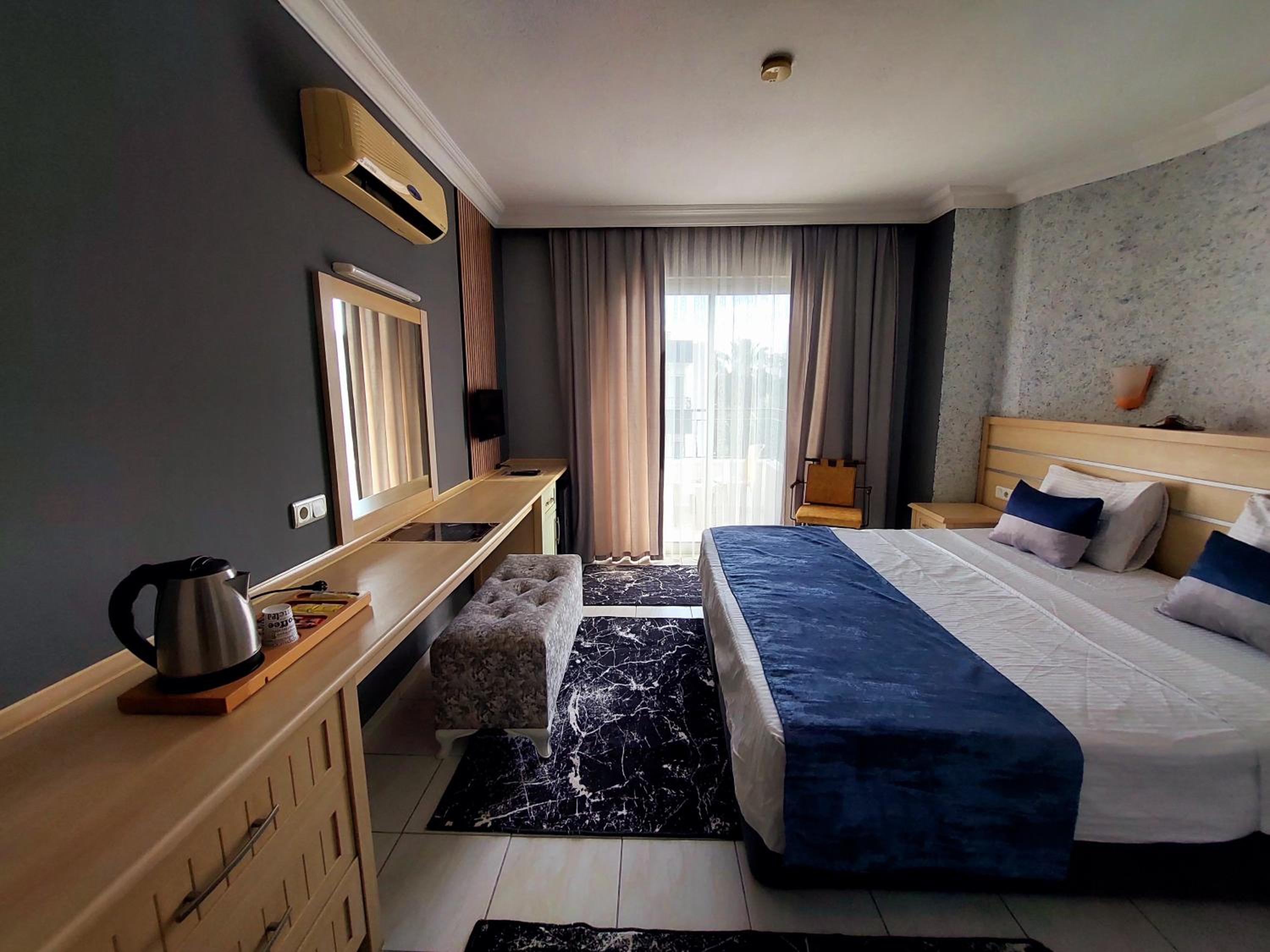 Summer rose hotel - Image 53