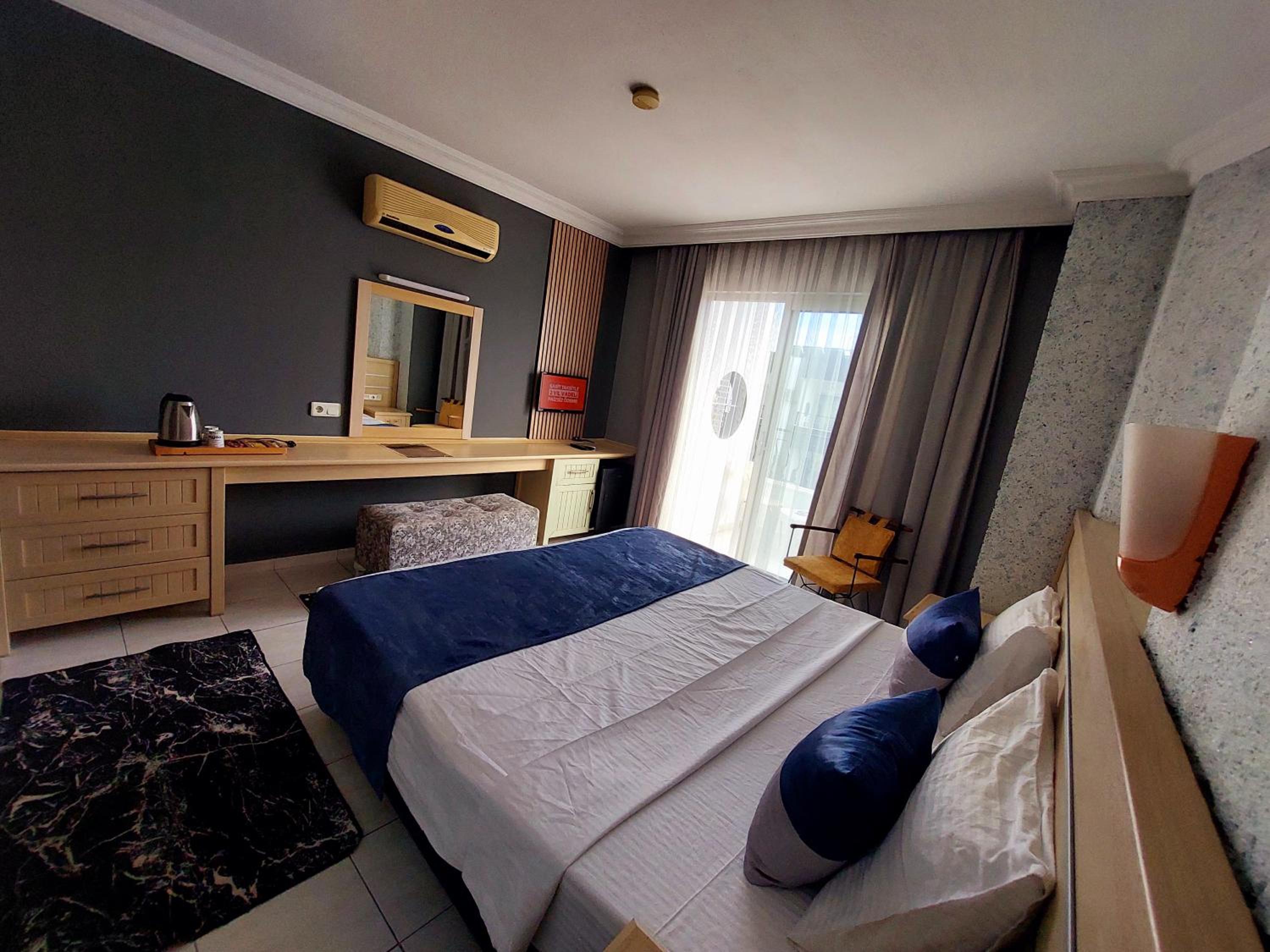 Summer rose hotel - Image 52