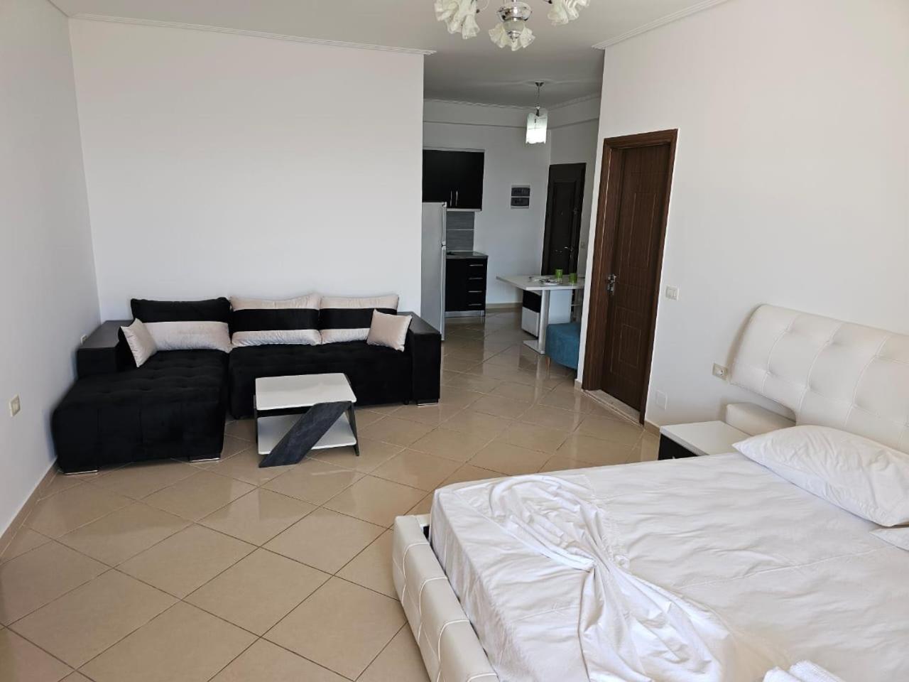 Klajdi Apartaments
