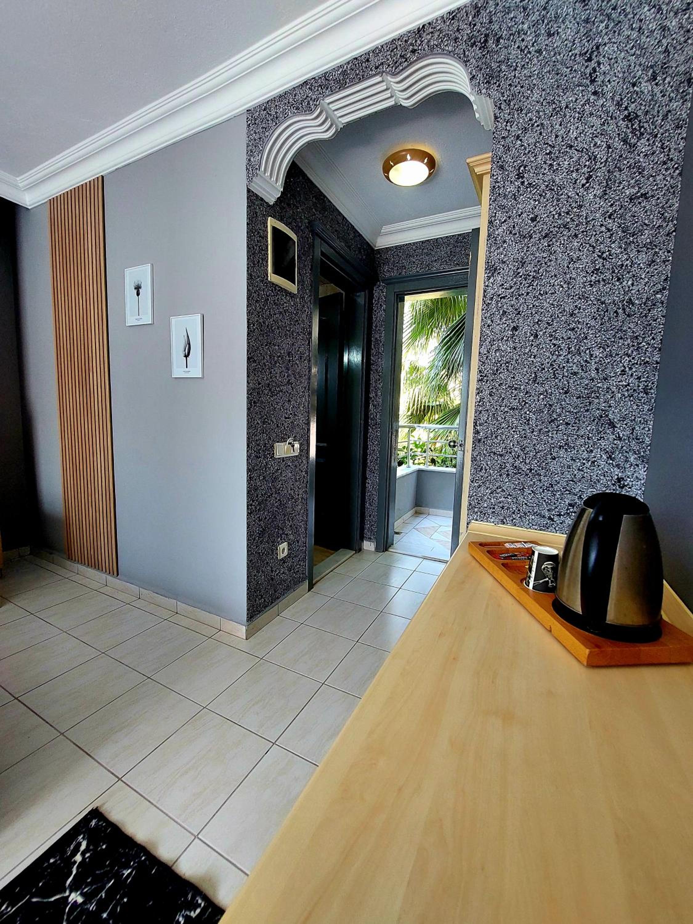 Summer rose hotel - Image 27