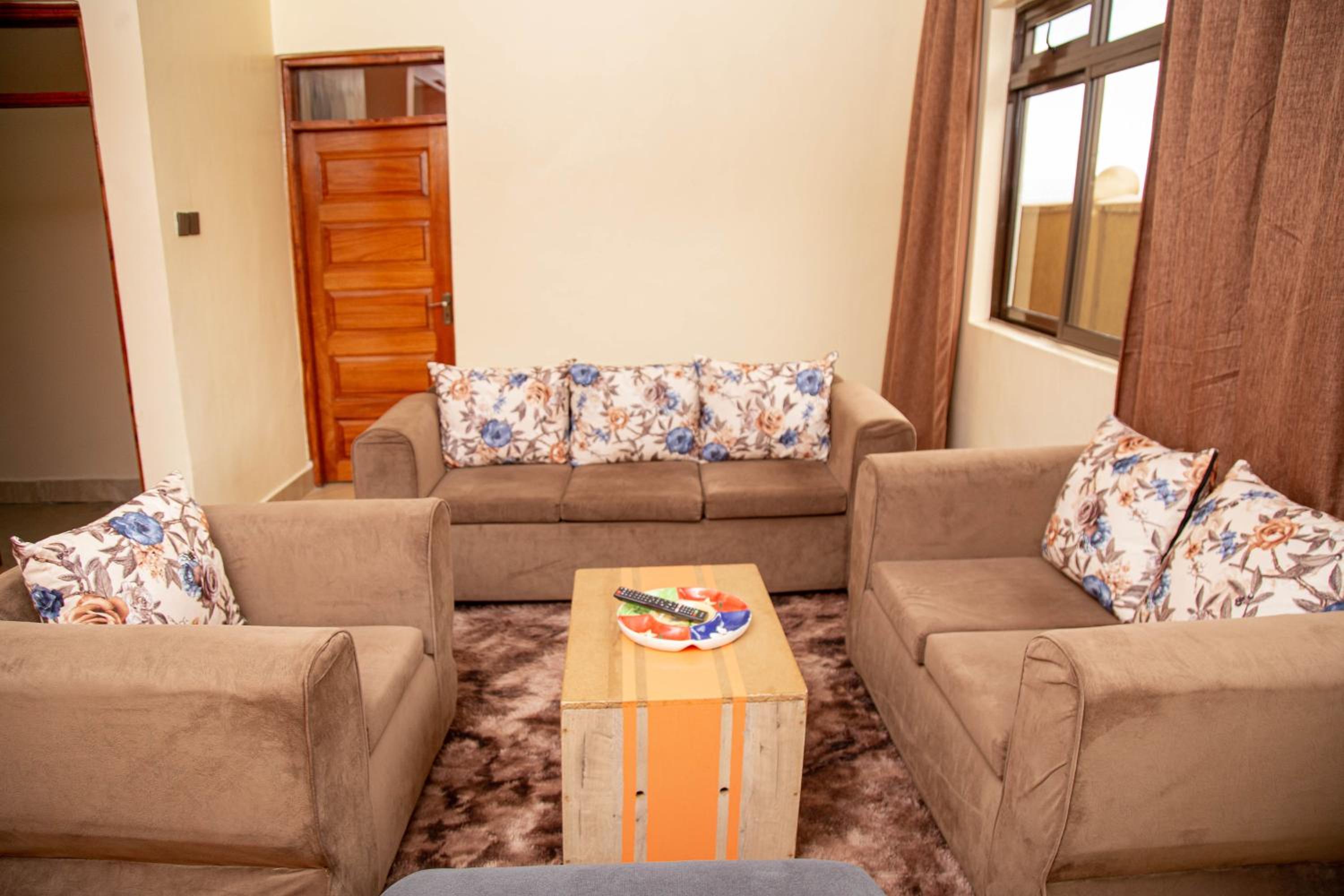Ziwani Suites, Nakuru - Kipepeo B House, 1Bedroom view 3