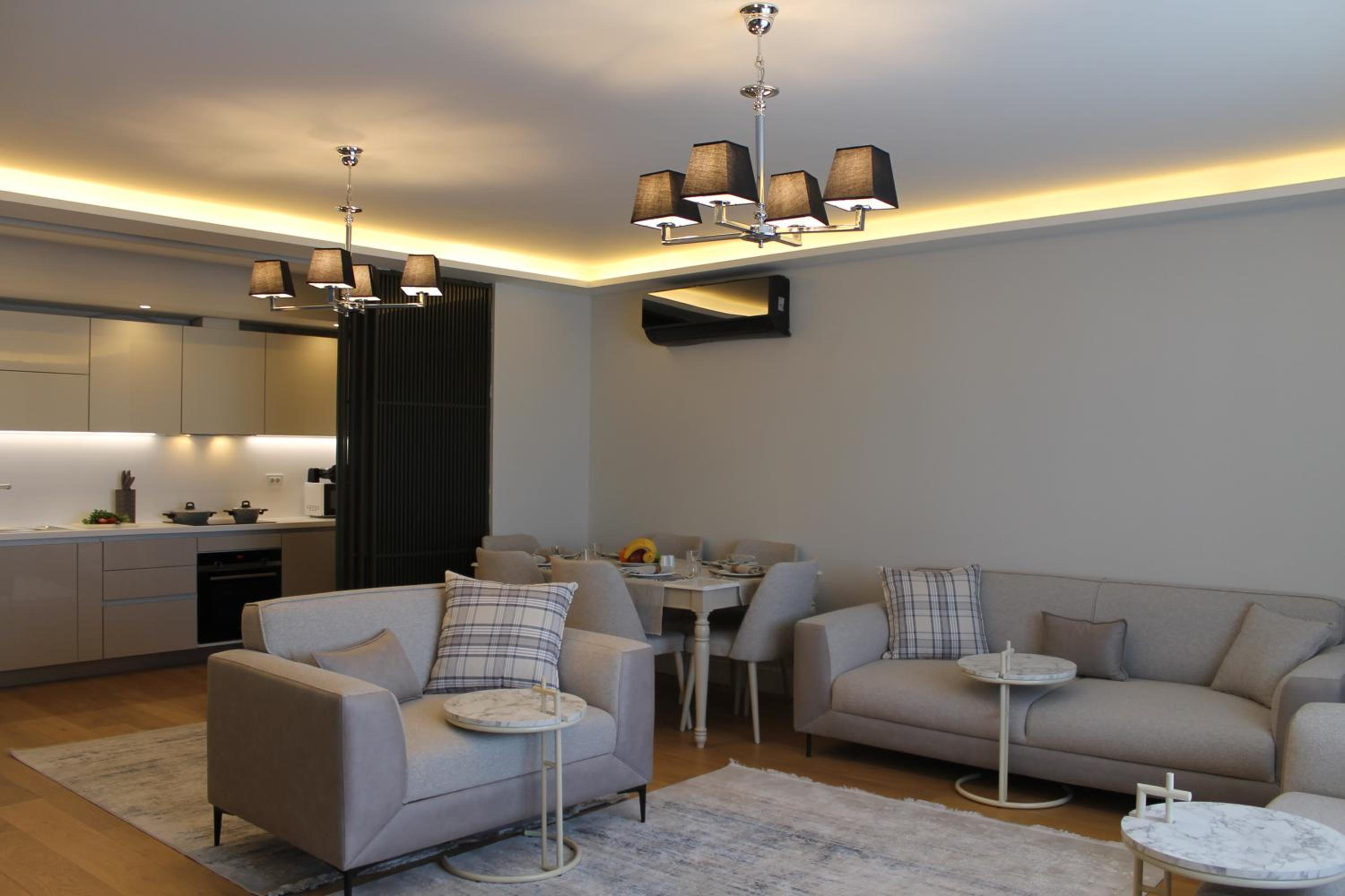 Garlon Residence - Image 266