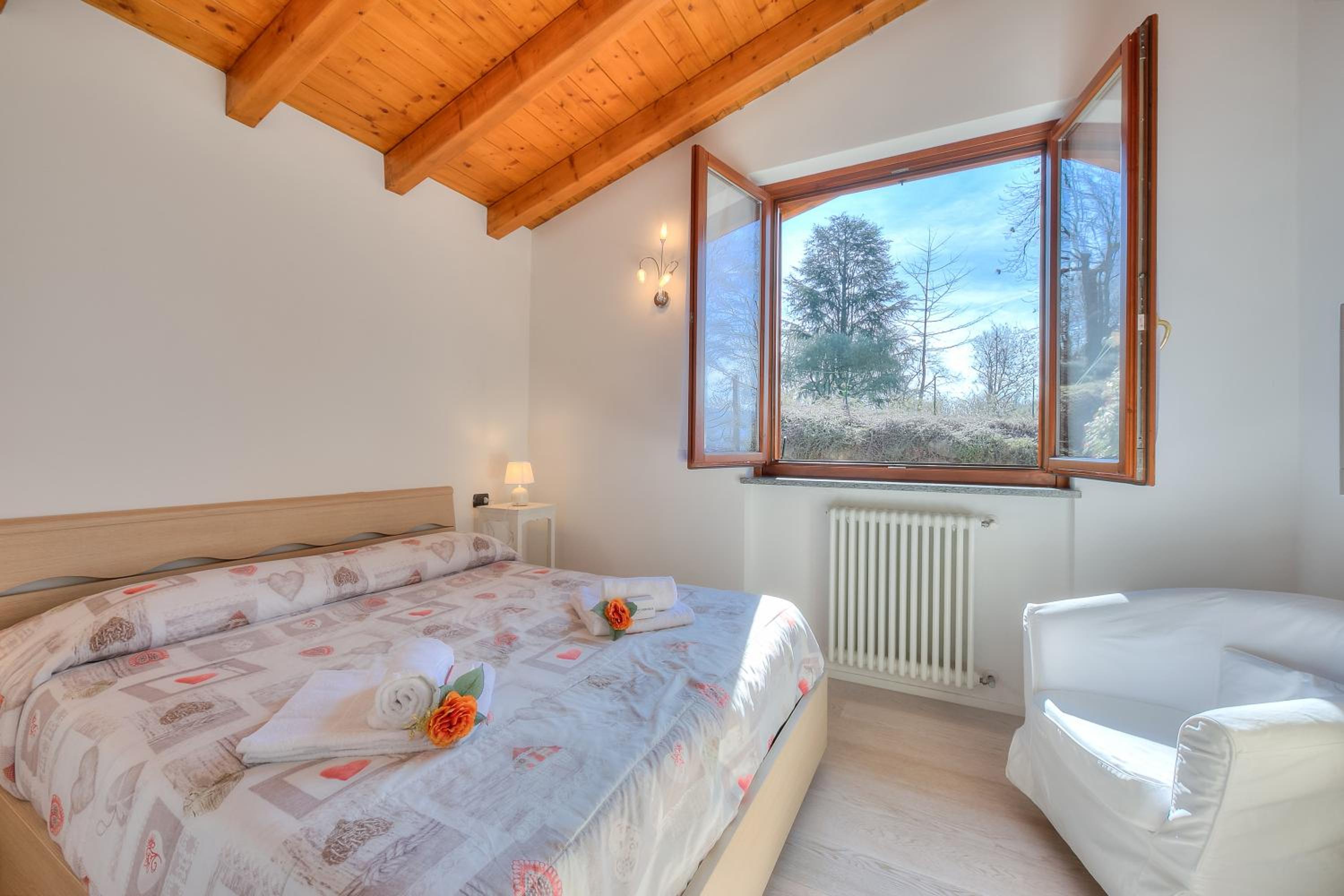 La Brezza Del Lago Maggiore with view - Happy Rentals view 4