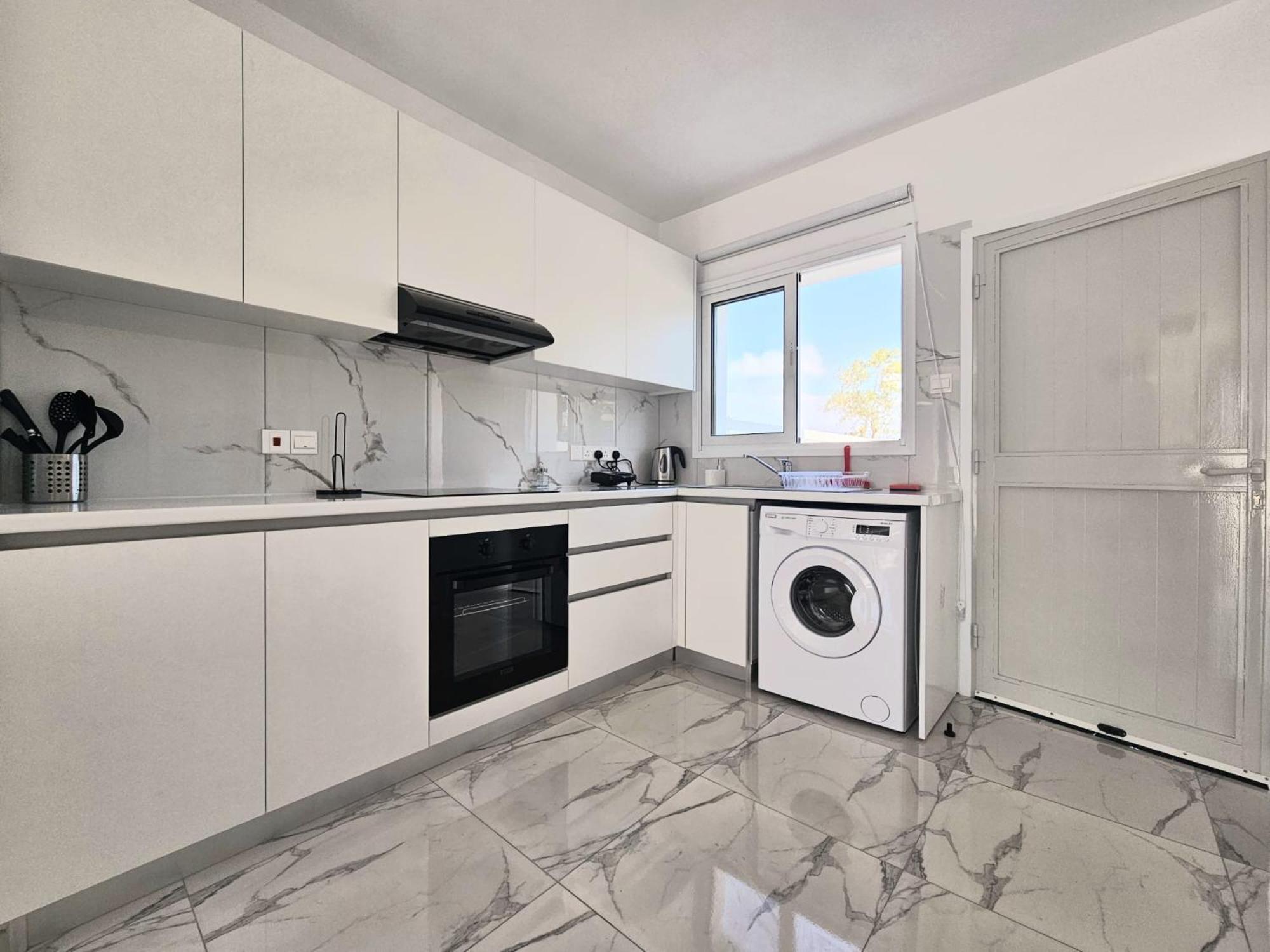 2BD Garden Apartment