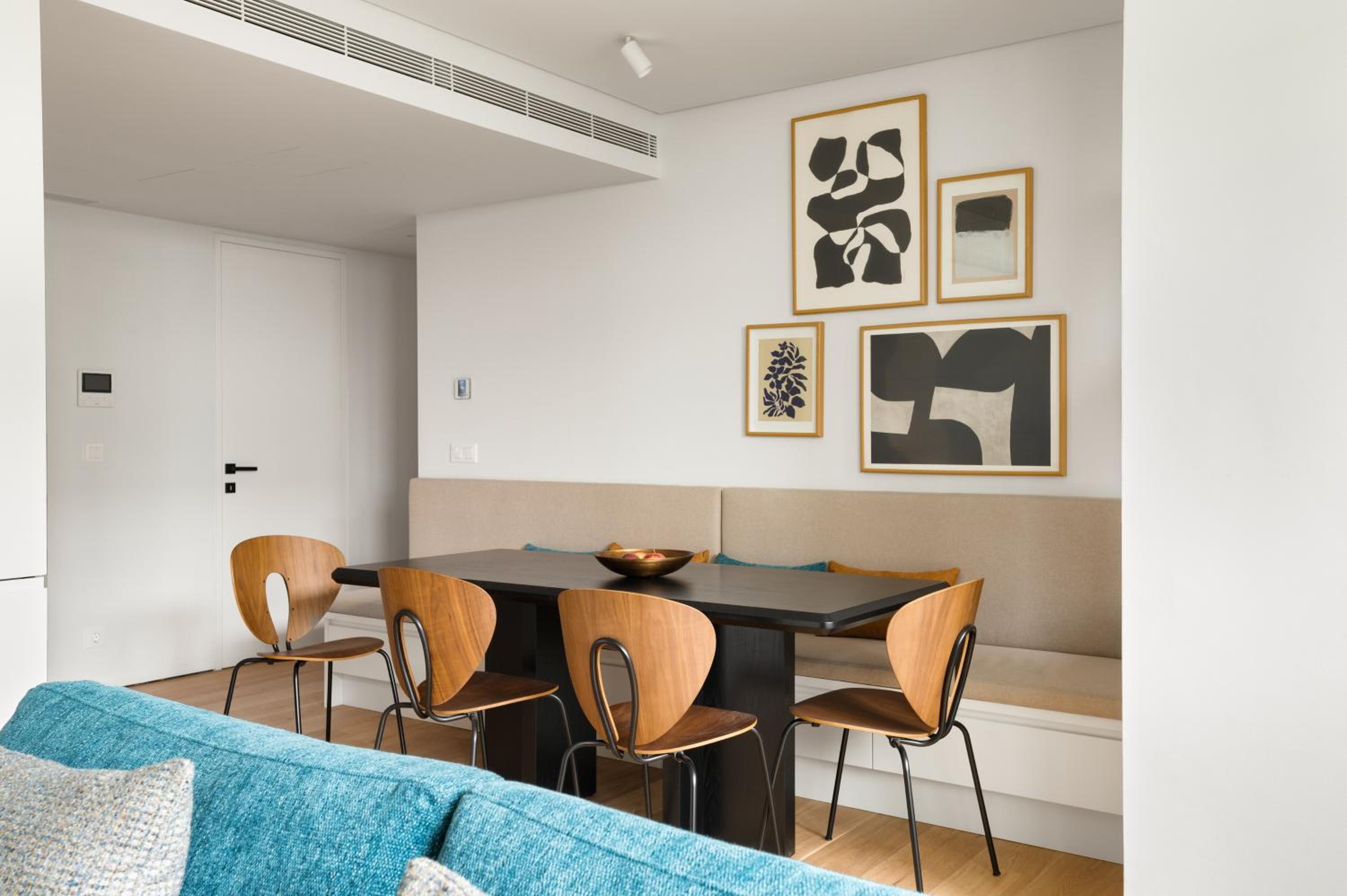 Mirabilis Apartments - LX Living