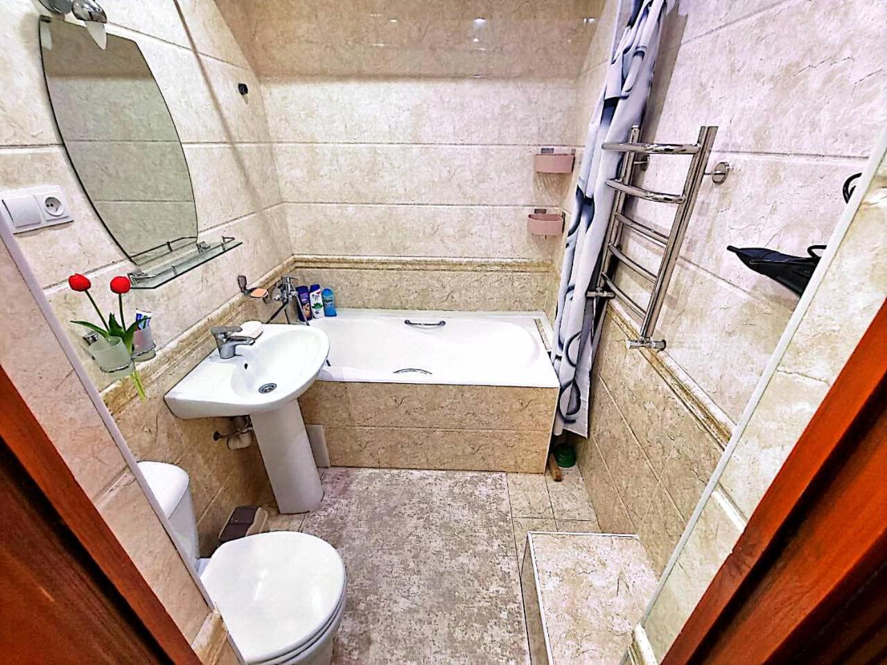 Center of Tashkent near "Cosmonauts" metro station, TSUM is an Elite and Premium location view 5
