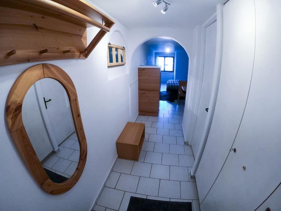 Private apartment with parking spot in the center