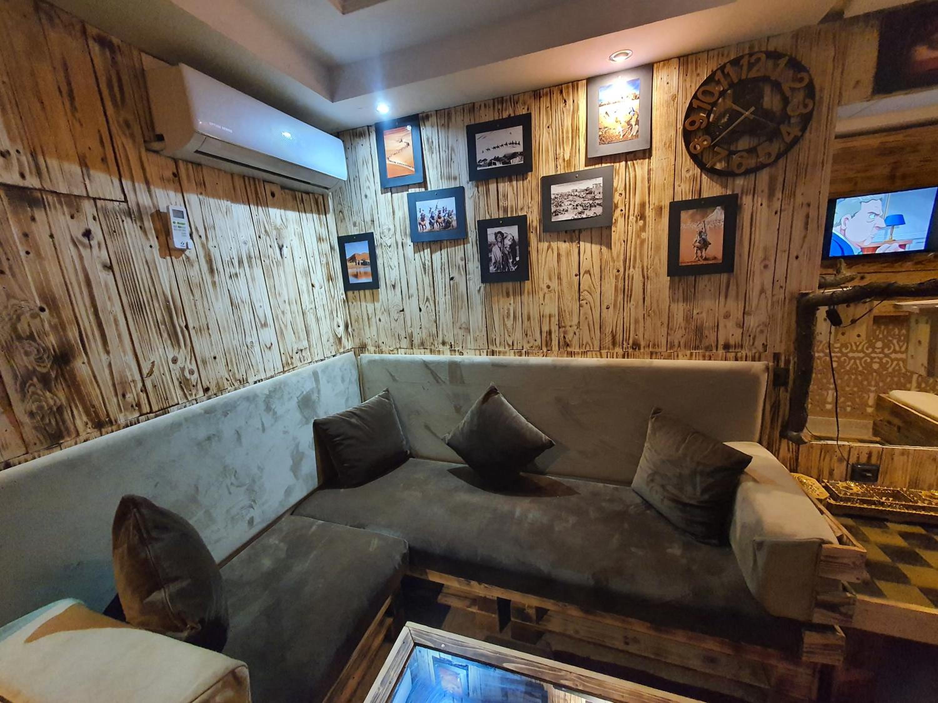 lounge