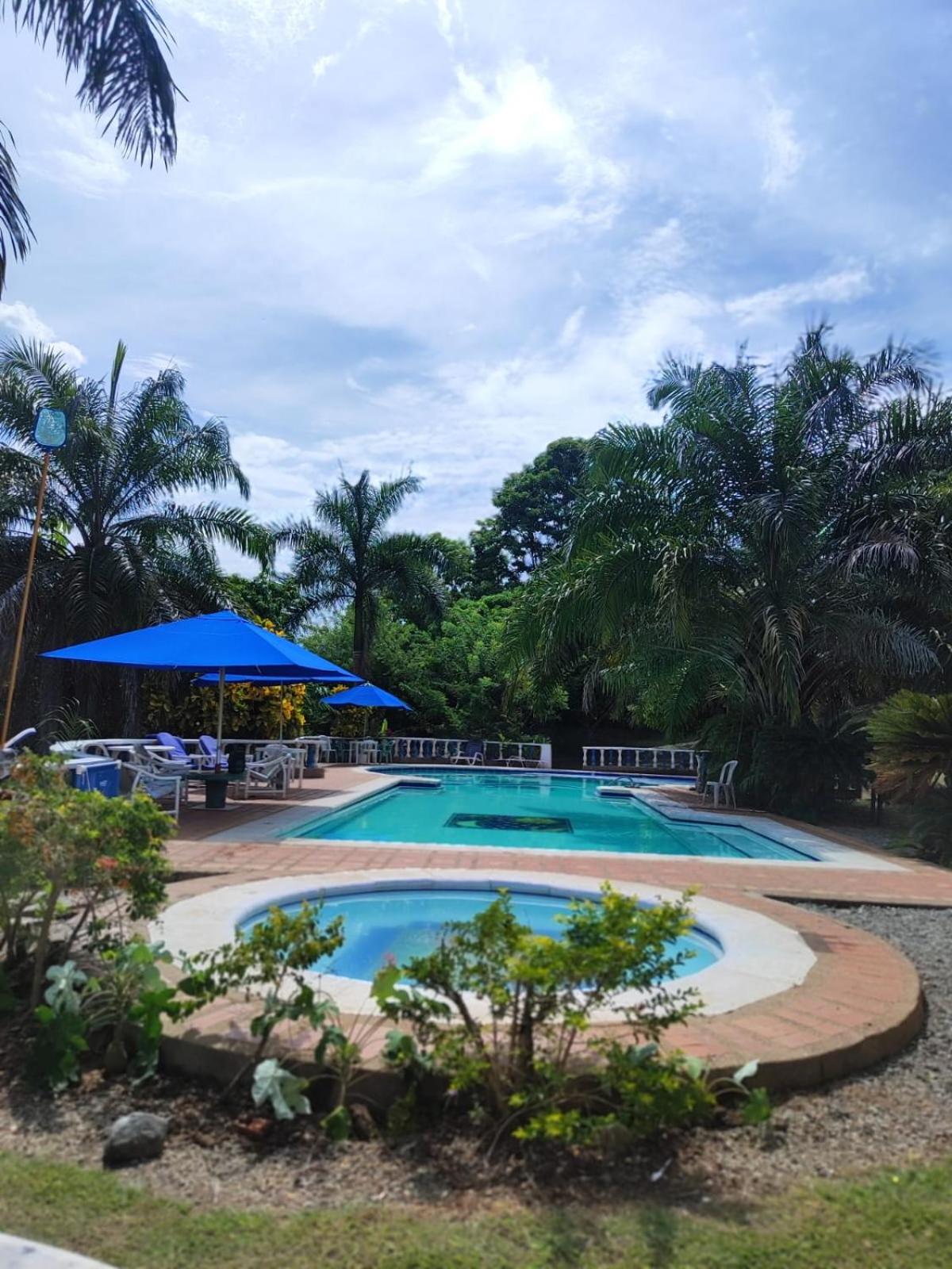 Finca de la pintada