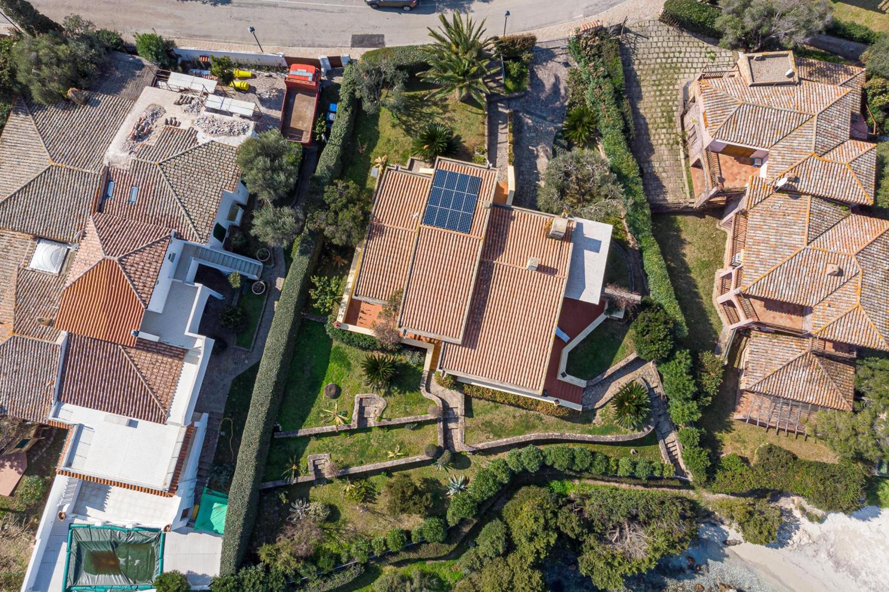 Villa Oleandri 50m From Seashore - Happy Rentals view 3