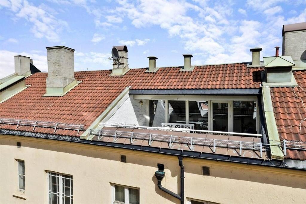 Large loft - Private rooftop terrace - Old Town view 3