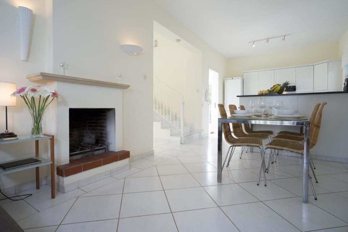 Capers Villa