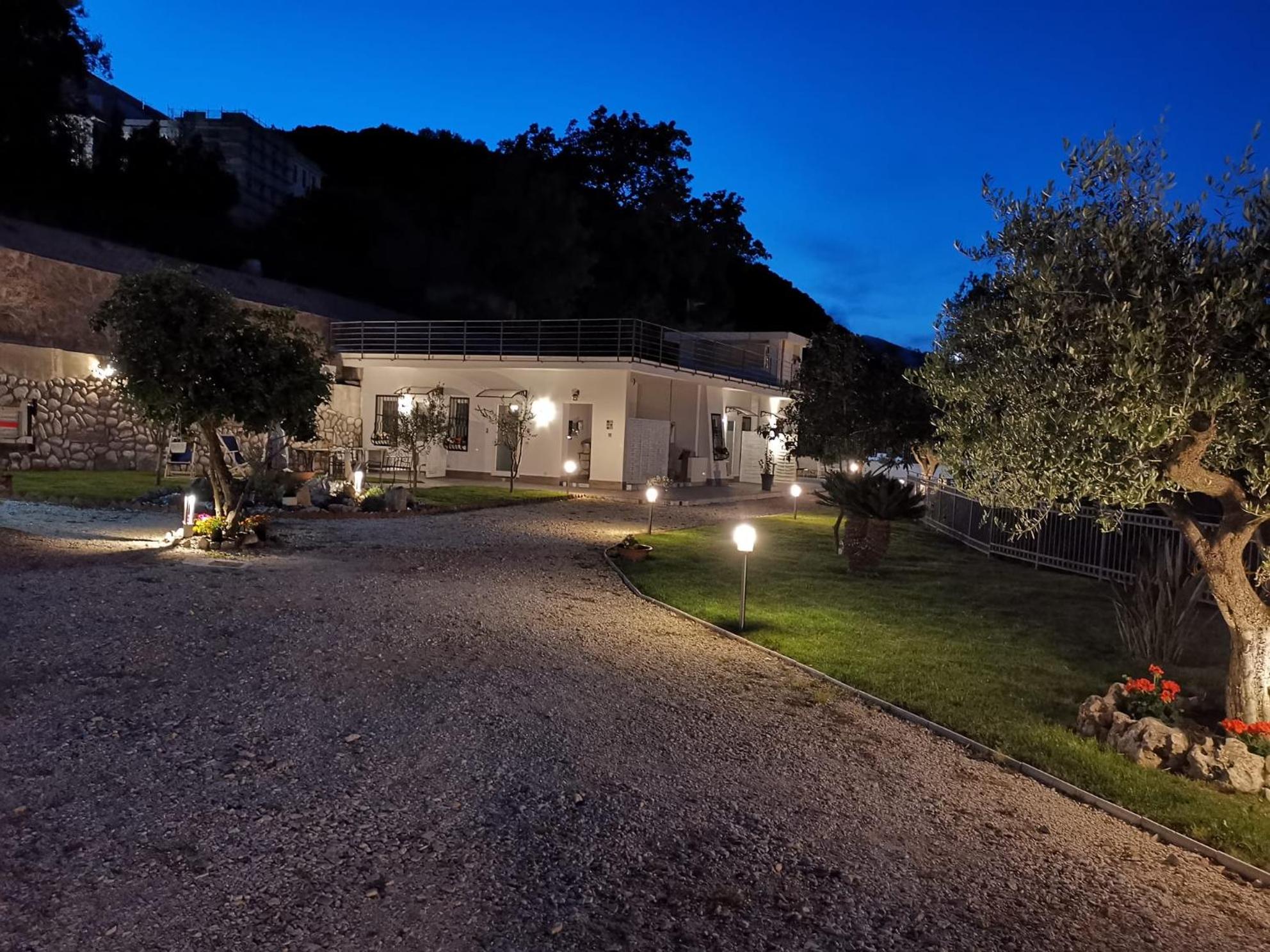 Nientemale Residence Napoli view 4