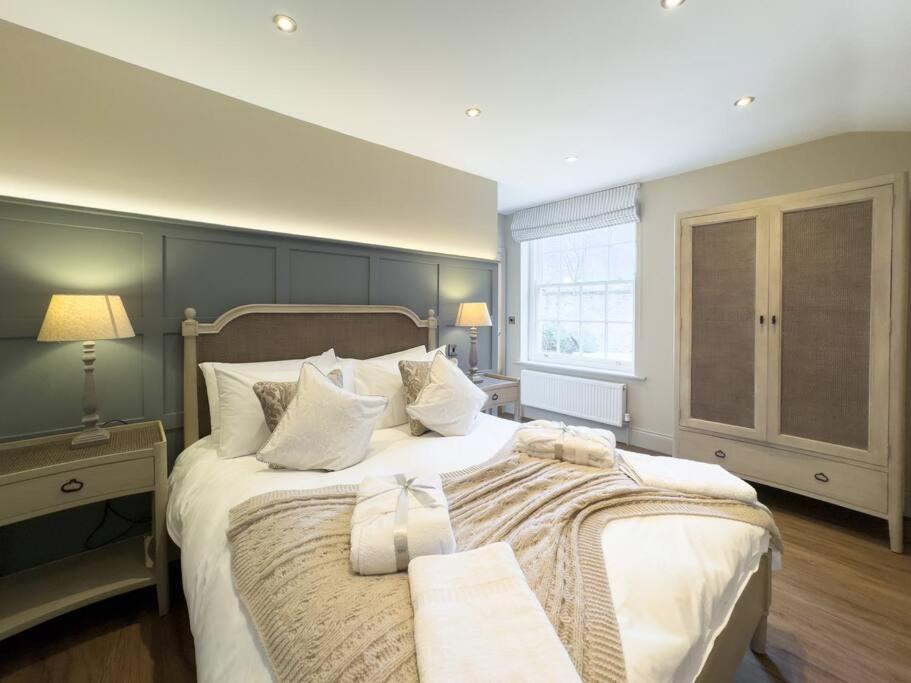 Exceptional Holiday Home 7 in Pickering with Hot Tub view 4