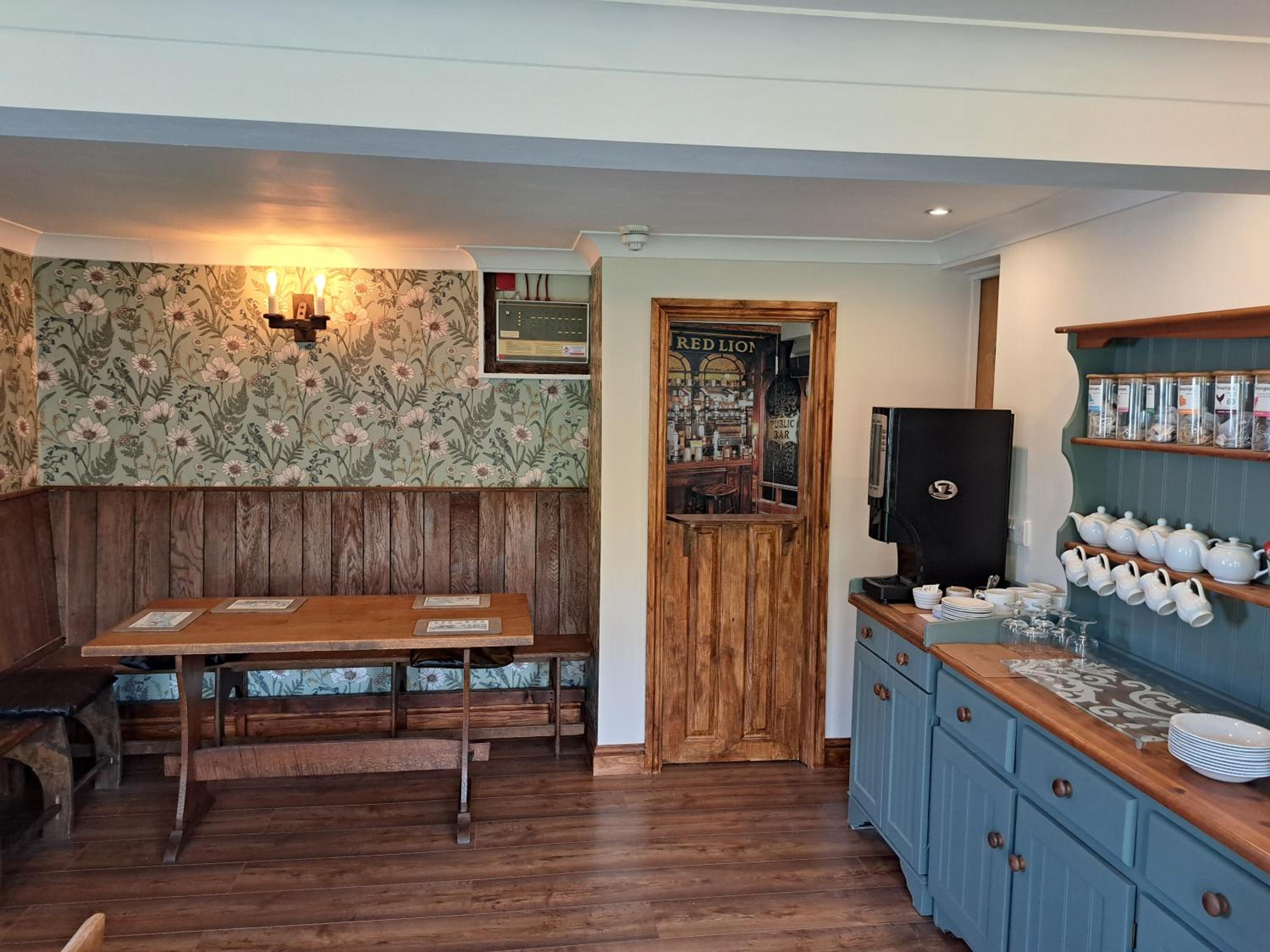 Llew Coch B&B formerly The Red Lion inn