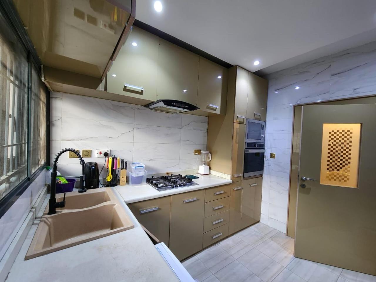 Modern 3Bed with Pool & Gym in Lekki view 5
