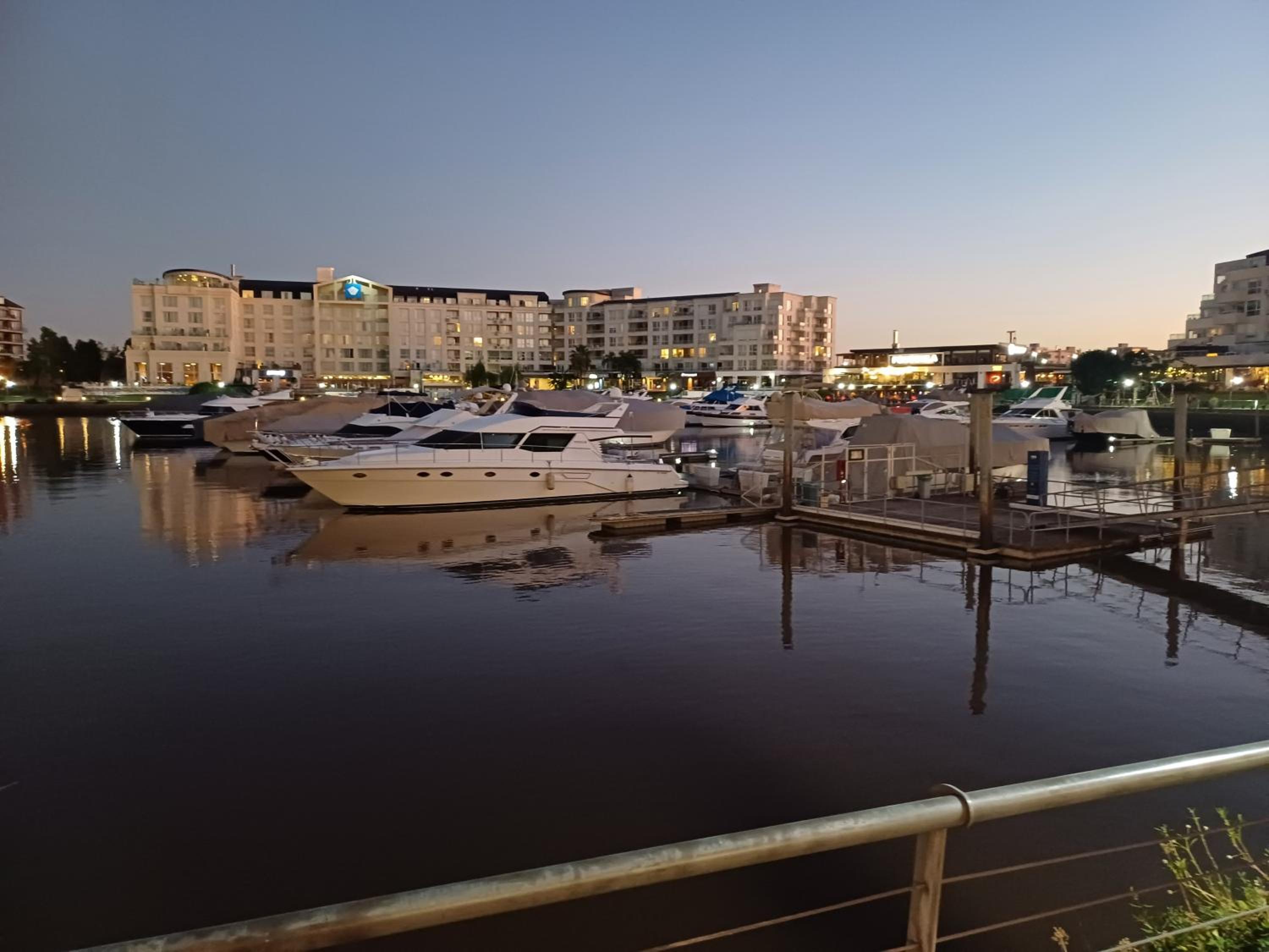 Apart , Departamento , Condo , Estudio BAHIA grande Nordelta , Tigre