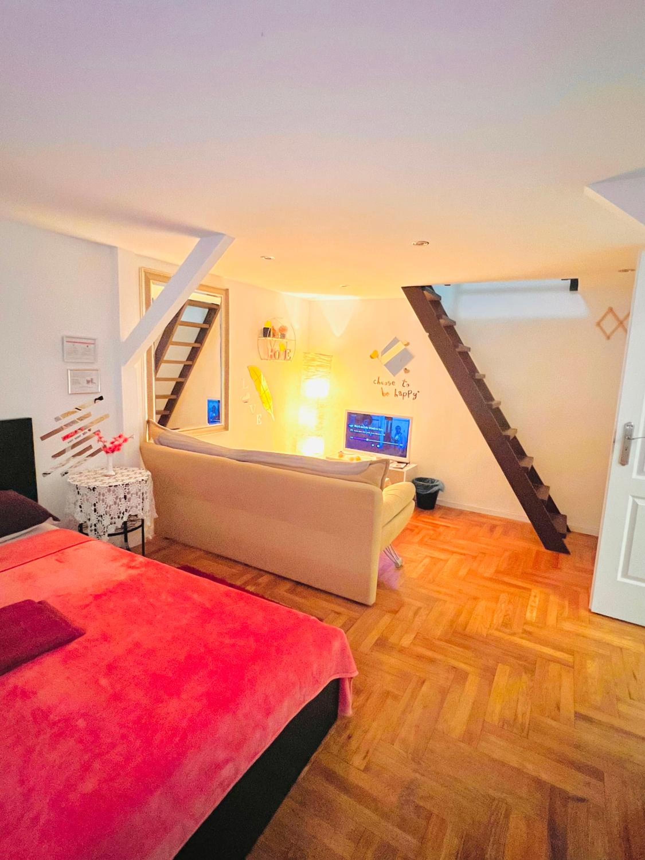 Chloé Apartment