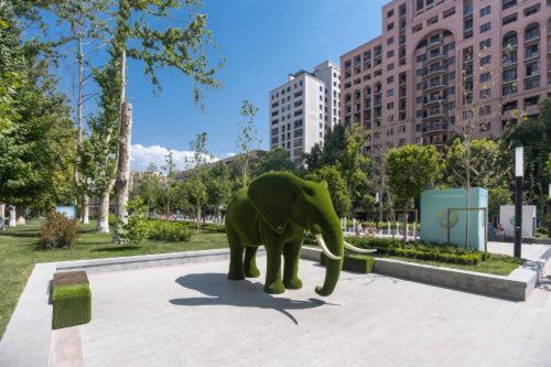 Lux Apartment 2 Bedrooms 2 Bathrooms , Open Balcony In The Center Of Yerevan , Near Malibu Park