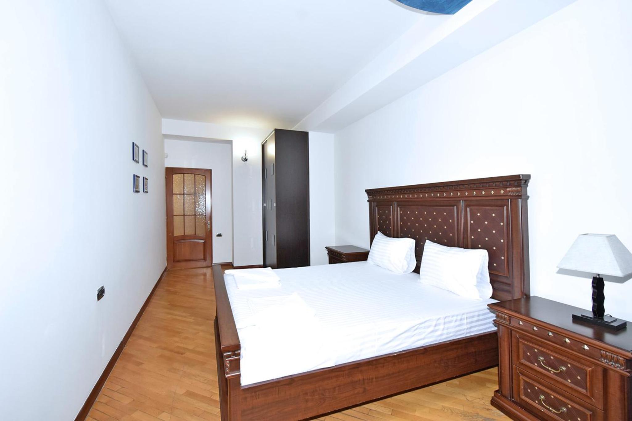 Lux Apartment 2 Bedrooms 2 Bathrooms , Open Balcony In The Center Of Yerevan , Near Malibu Park