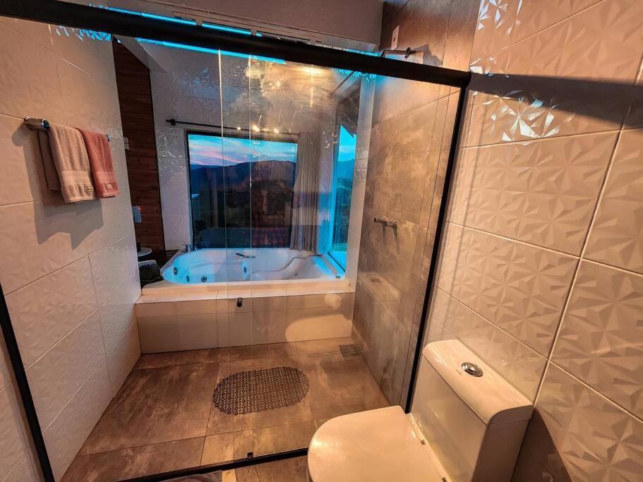 Cabana Aconchegante de altitude com hidro