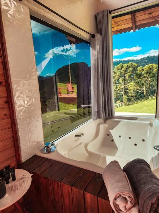 Cabana Aconchegante de altitude com hidro
