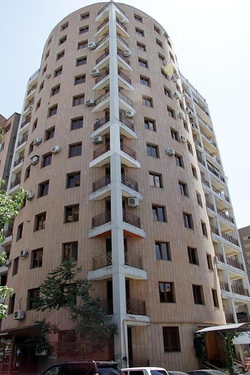 Lux Apartment 2 Bedrooms 2 Bathrooms , Open Balcony In The Center Of Yerevan , Near Malibu Park