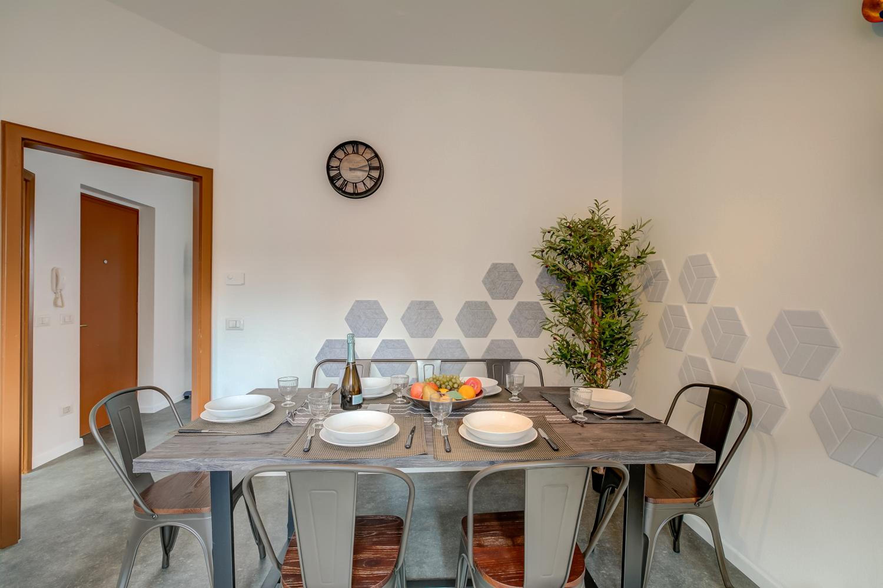 Appartamento Silvia - Happy Rentals view 2