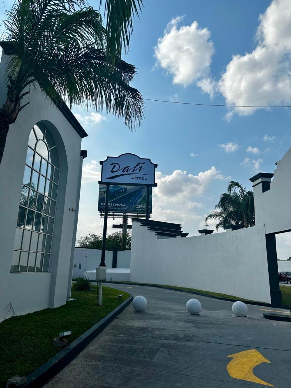 Reynosa Vacations - Hotel Dali - Property Image 3