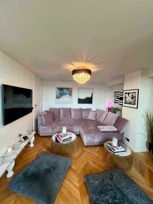 102sqm exclusive loft in trendy Noblessner Tallinn city view 2