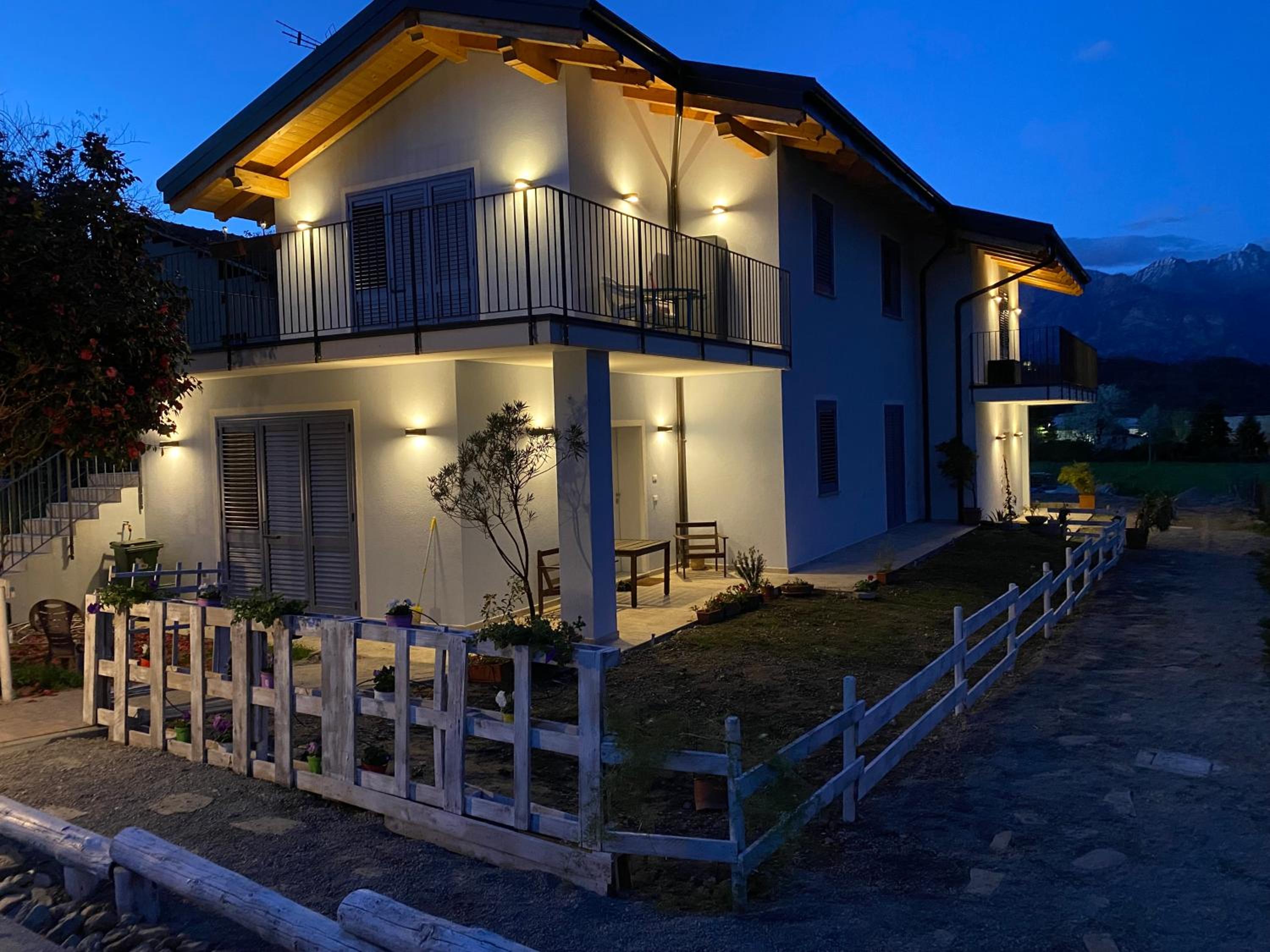Villa Carlotta Bianca vacation home apartment with swimming Pool