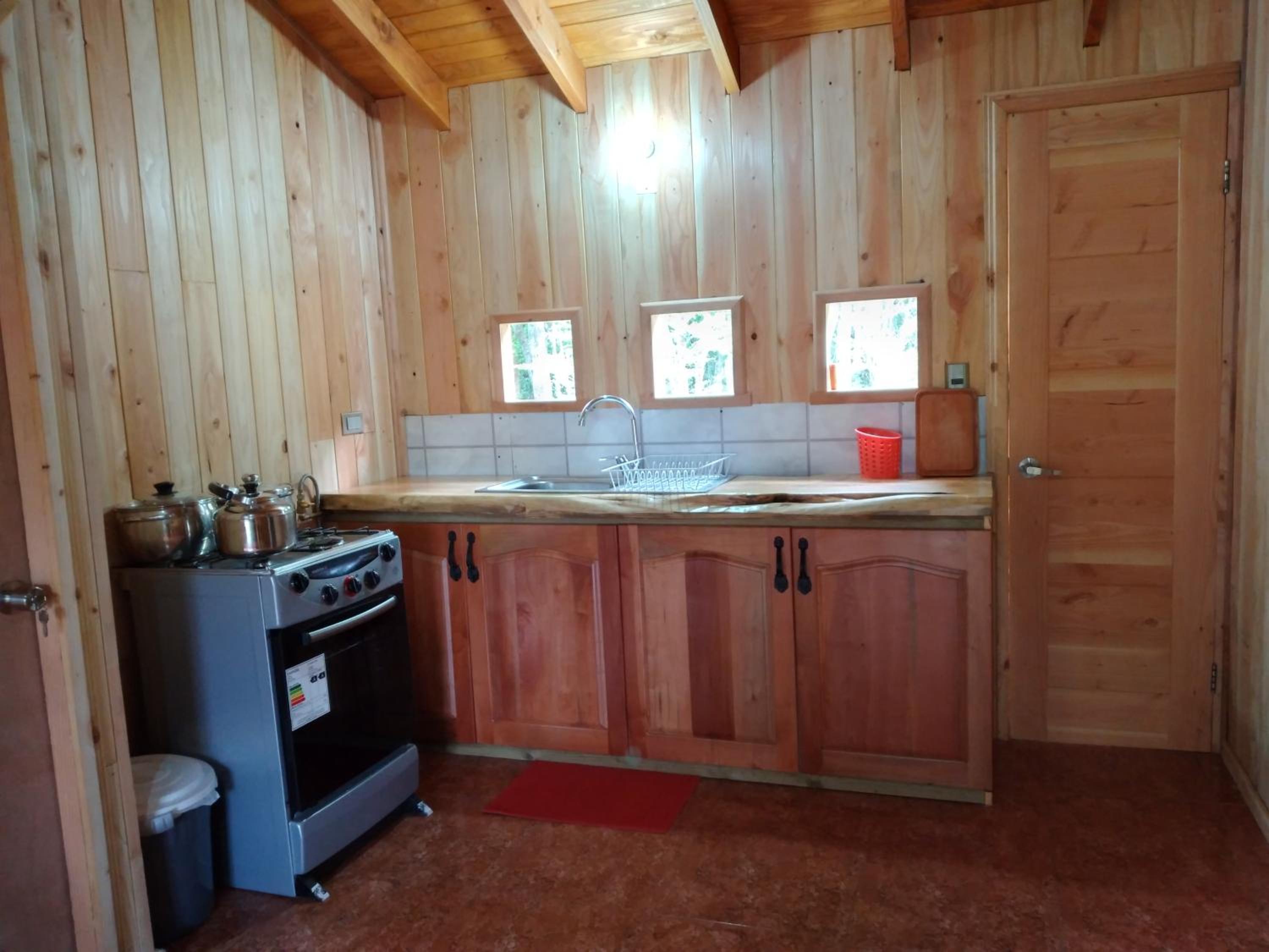 Cabaña con tinaja entre Villarrica y Lican Ray